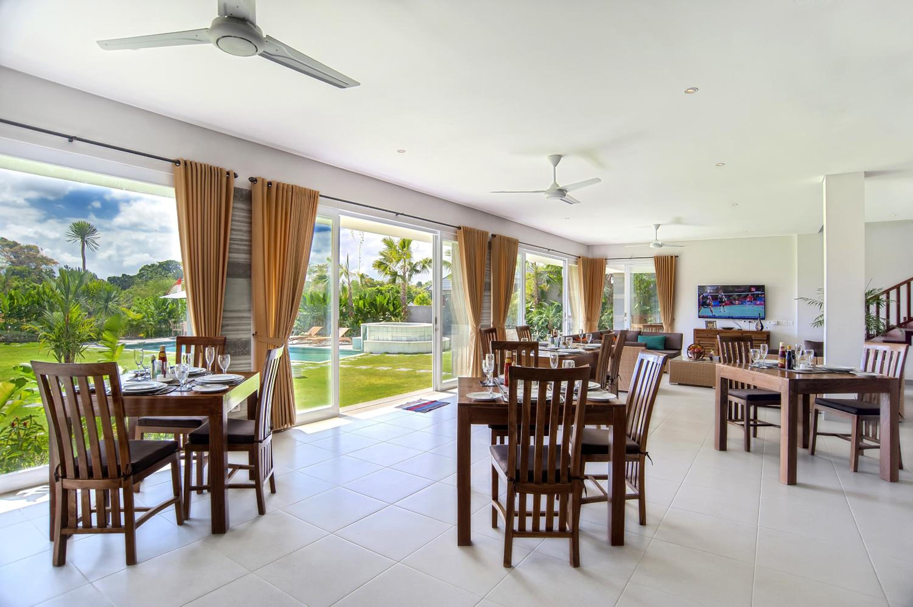 Villa Yenian by Villa Finder view 4