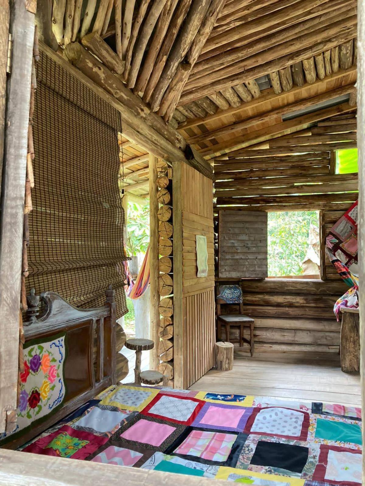 Casa sol y montaña