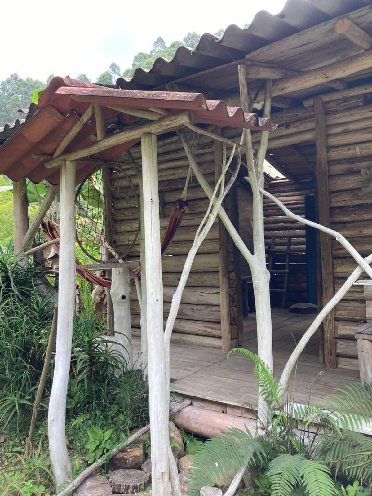 Casa sol y montaña