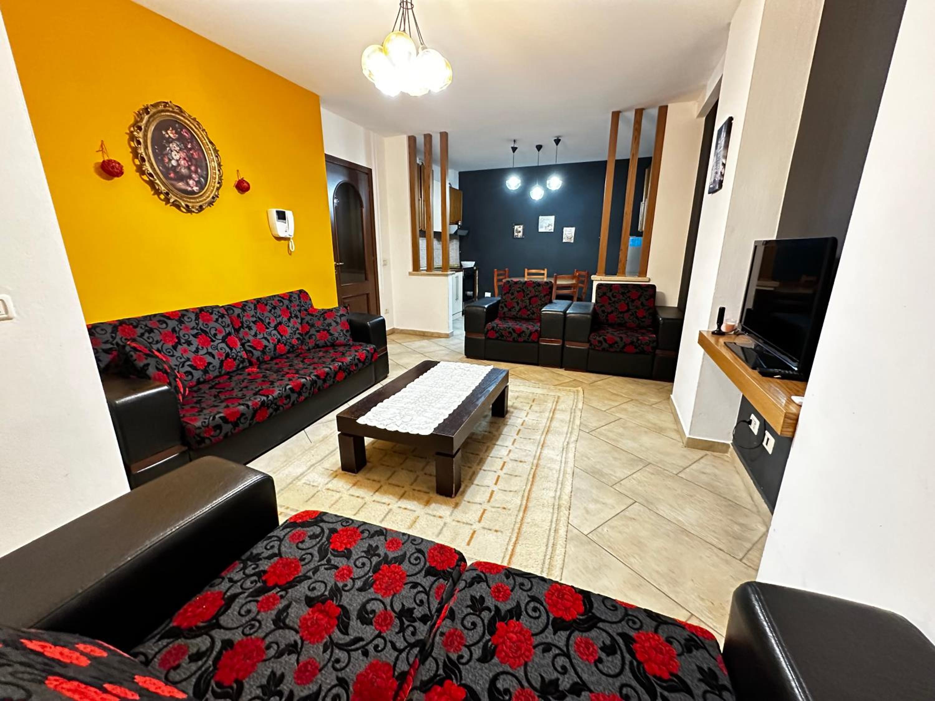 Tirana City inn