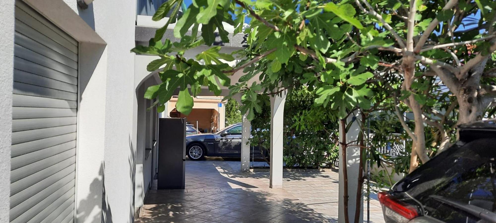 Apartments Rocky Vir