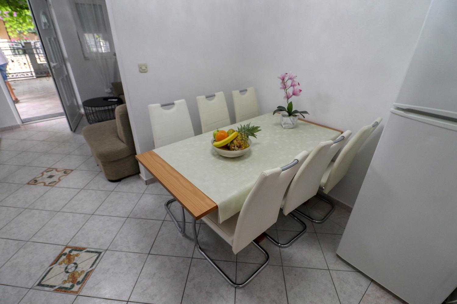 Apartments Rocky Vir