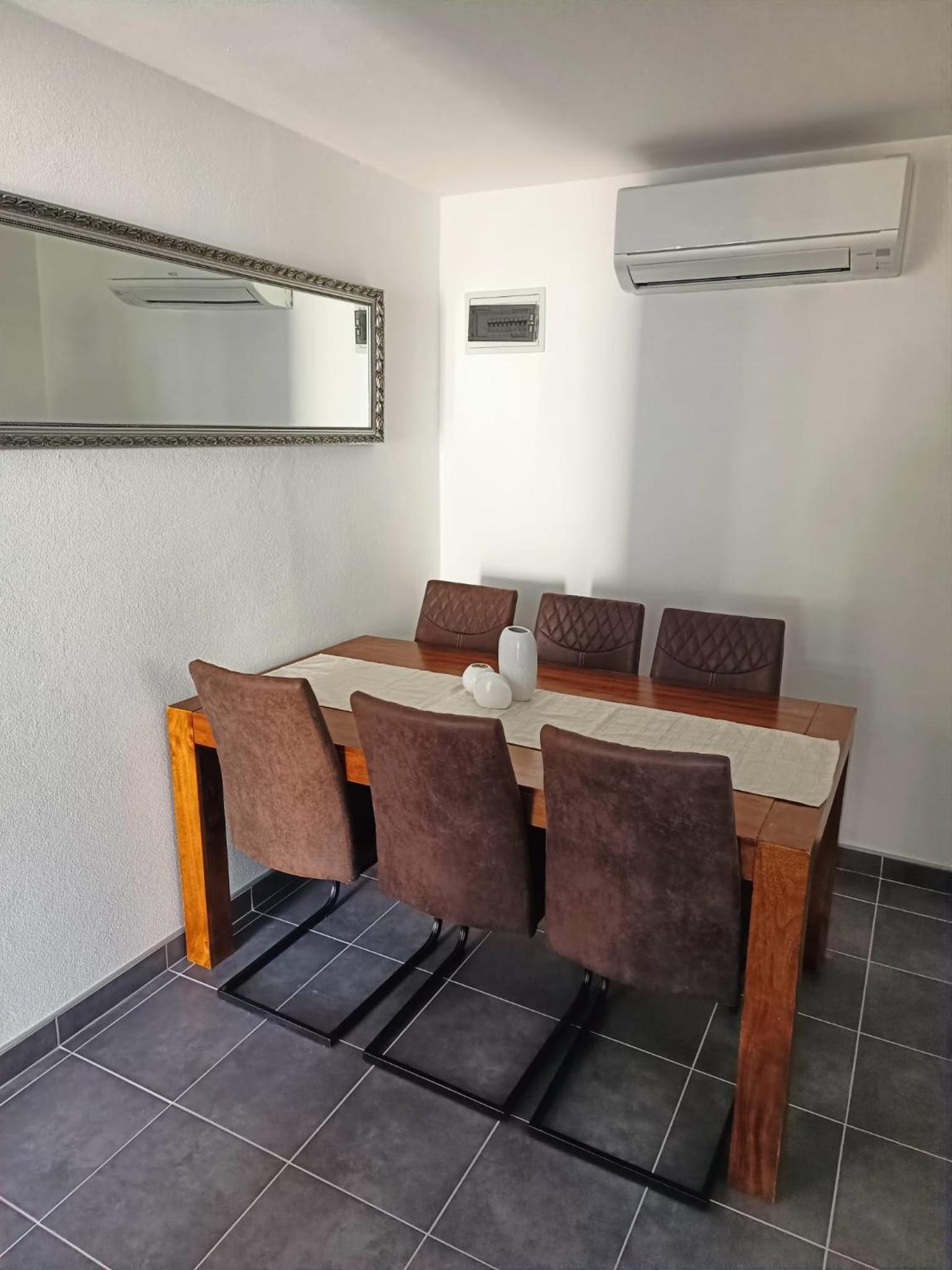Apartments Rocky Vir