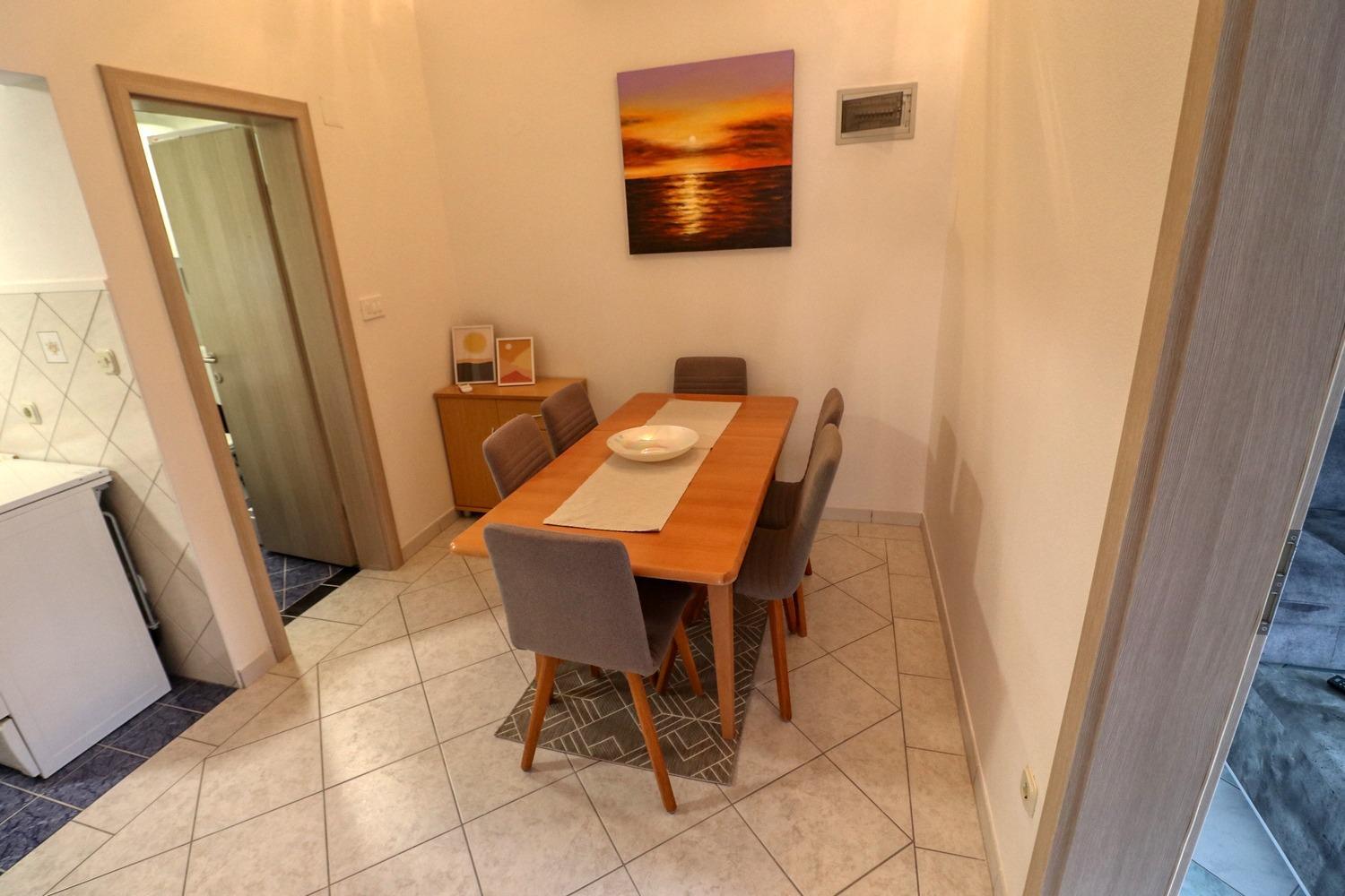 Apartments Rocky Vir