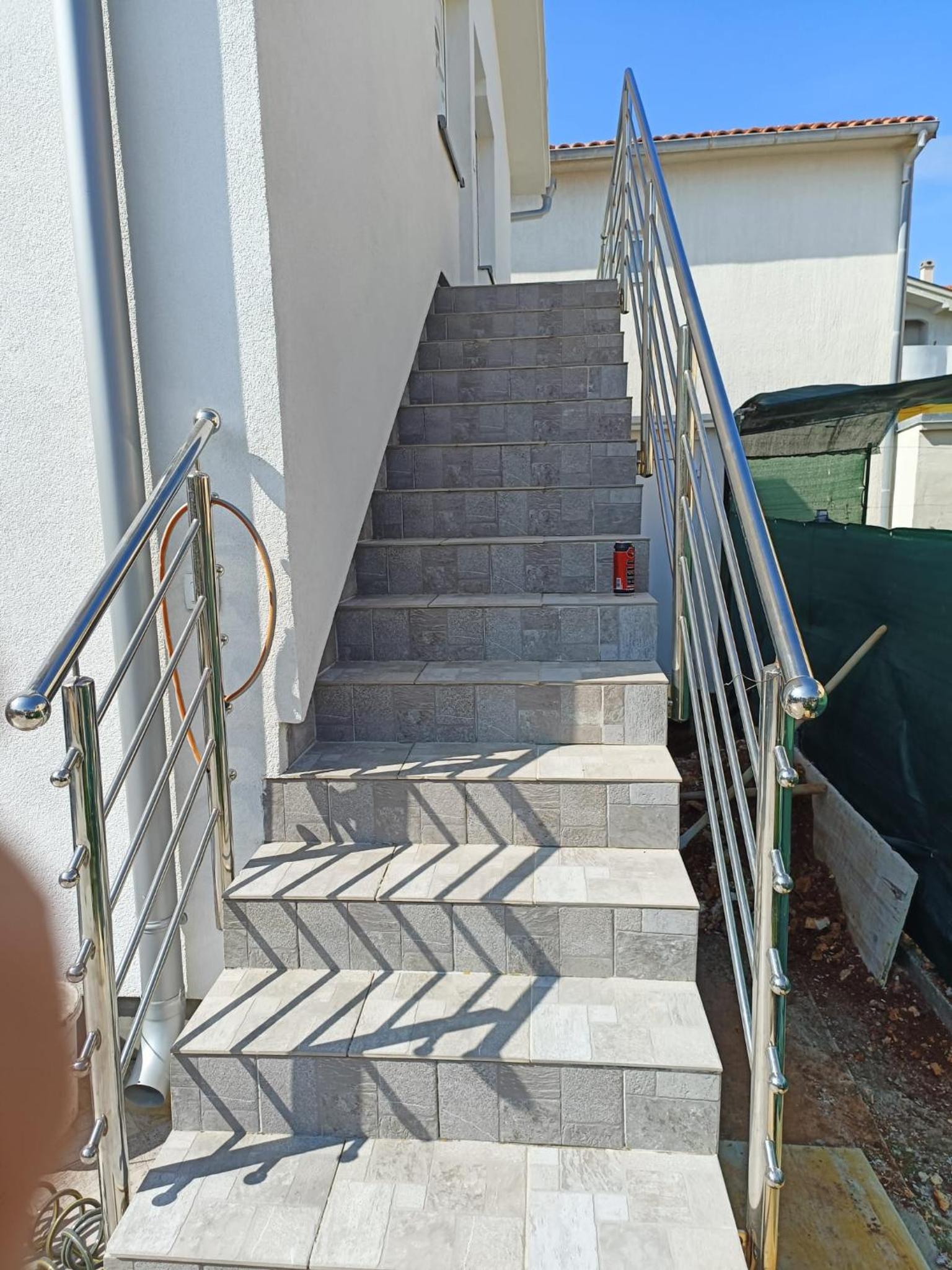 Apartments Rocky Vir