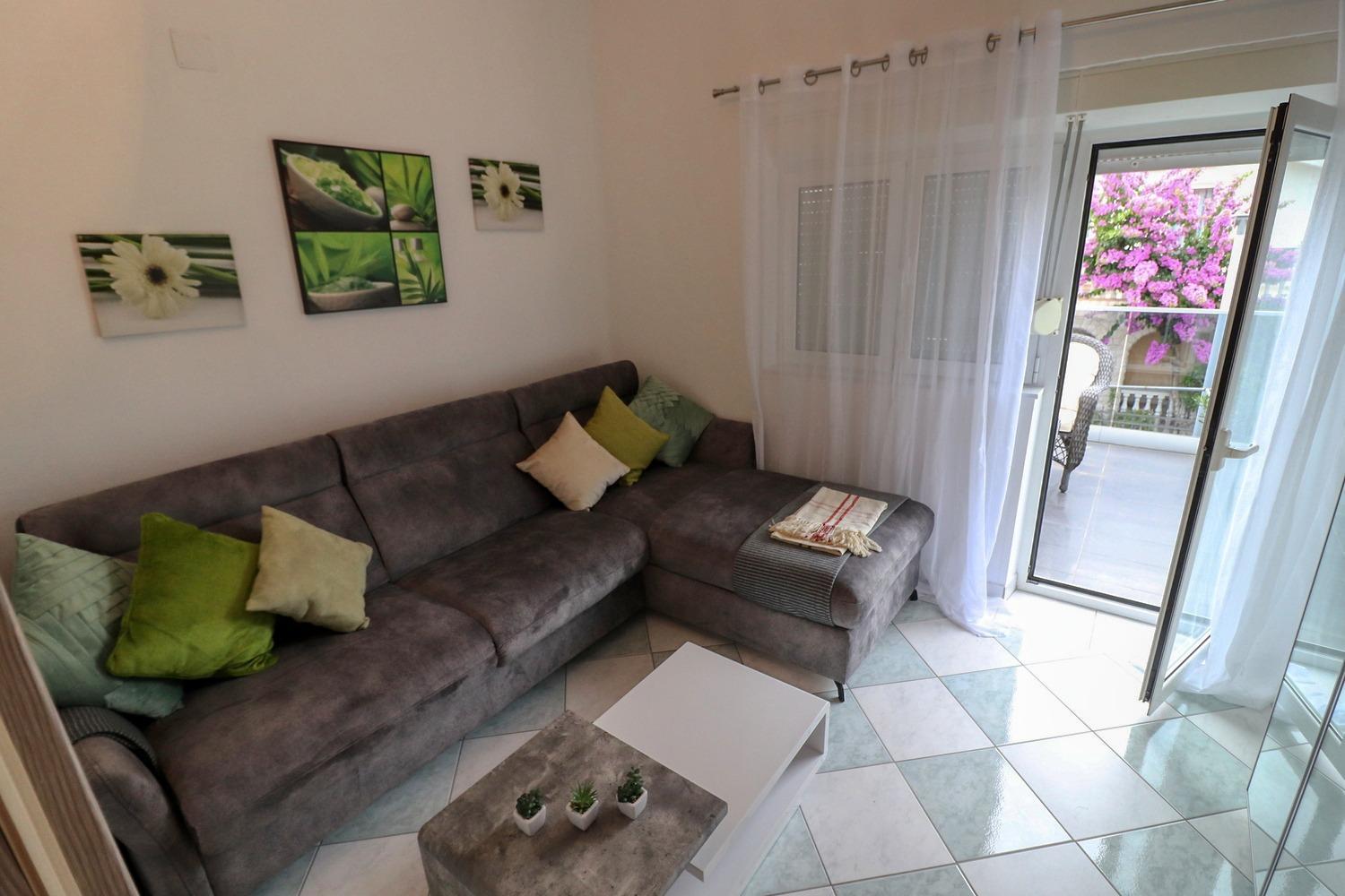 Apartments Rocky Vir