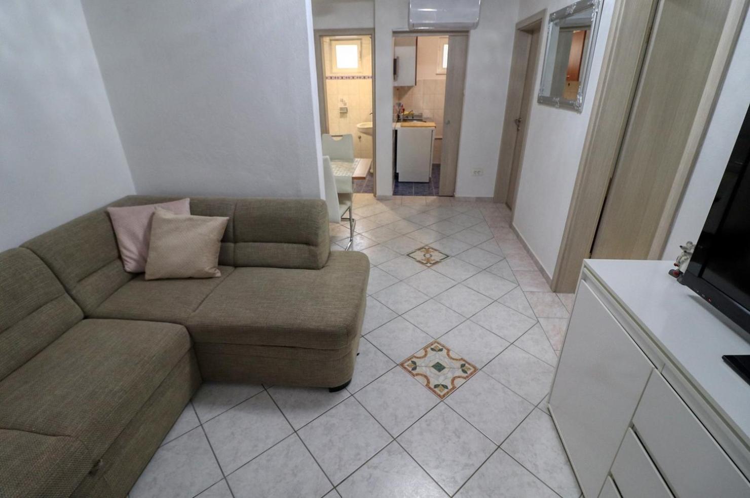 Apartments Rocky Vir