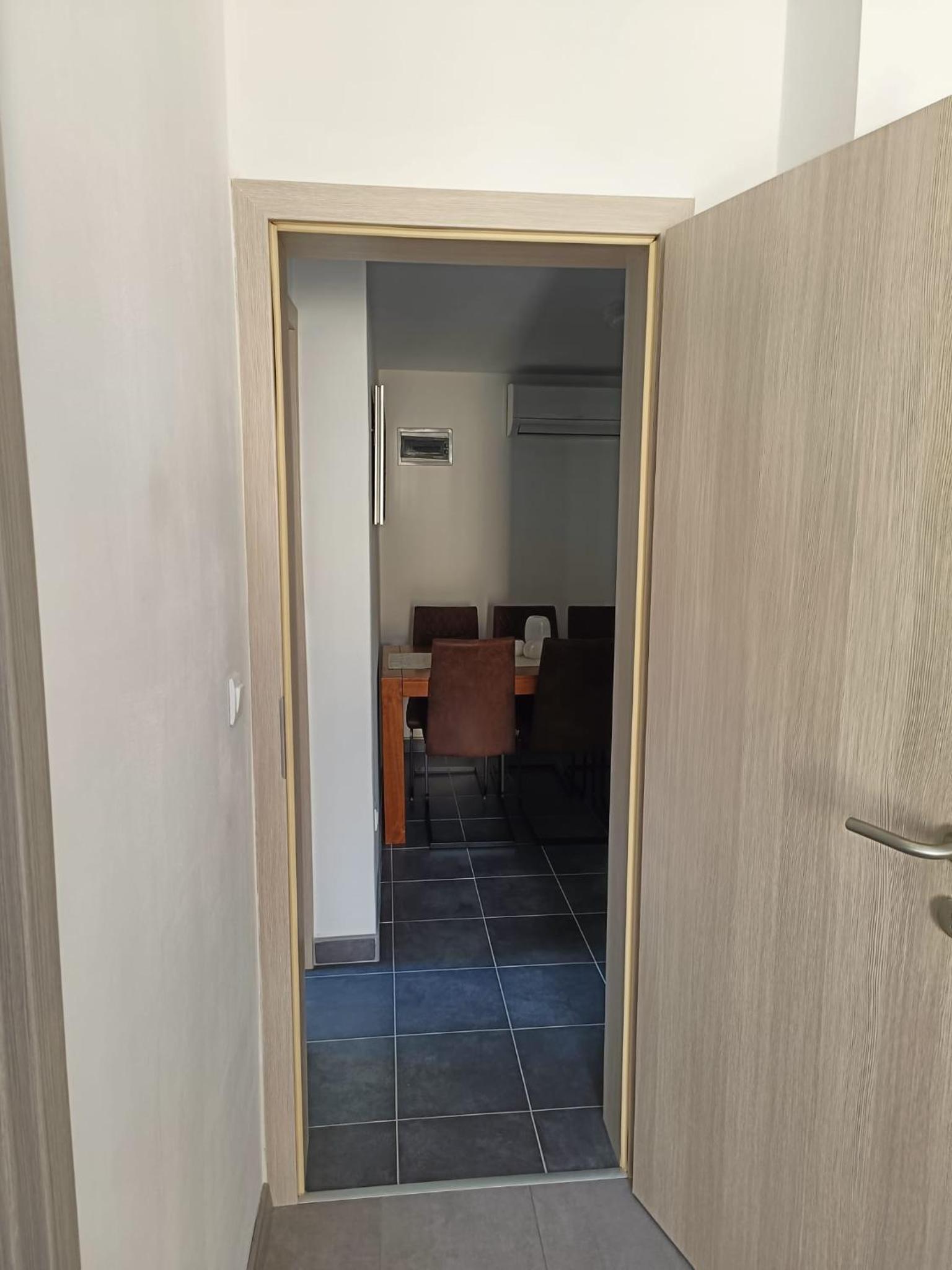 Apartments Rocky Vir