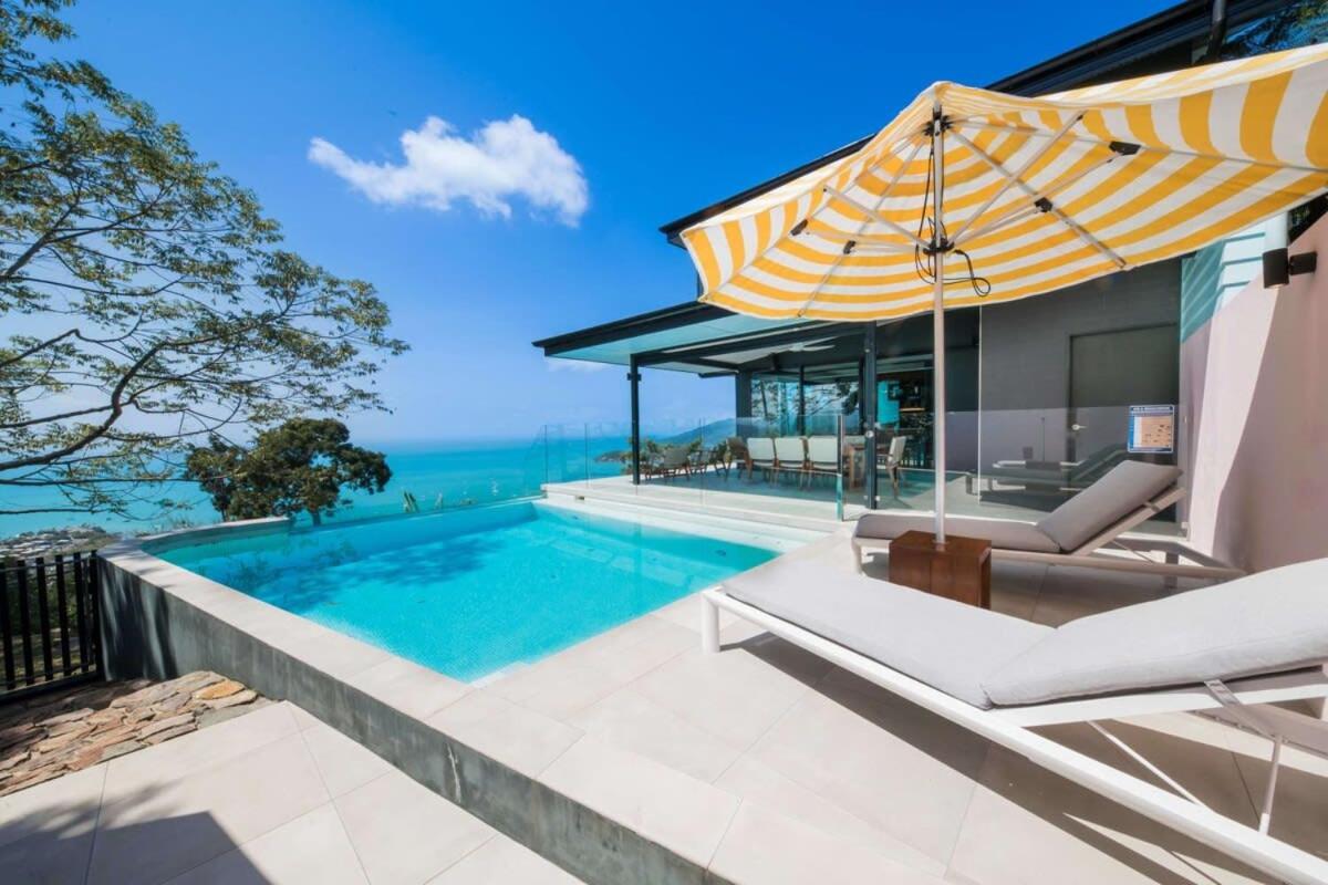 'Whitsunday Blue' Luxury Home with Ocean Views