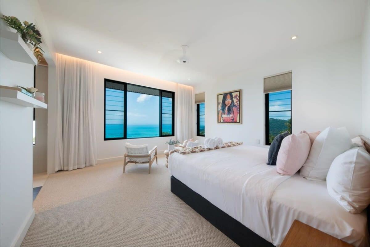 'Whitsunday Blue' Luxury Home with Ocean Views