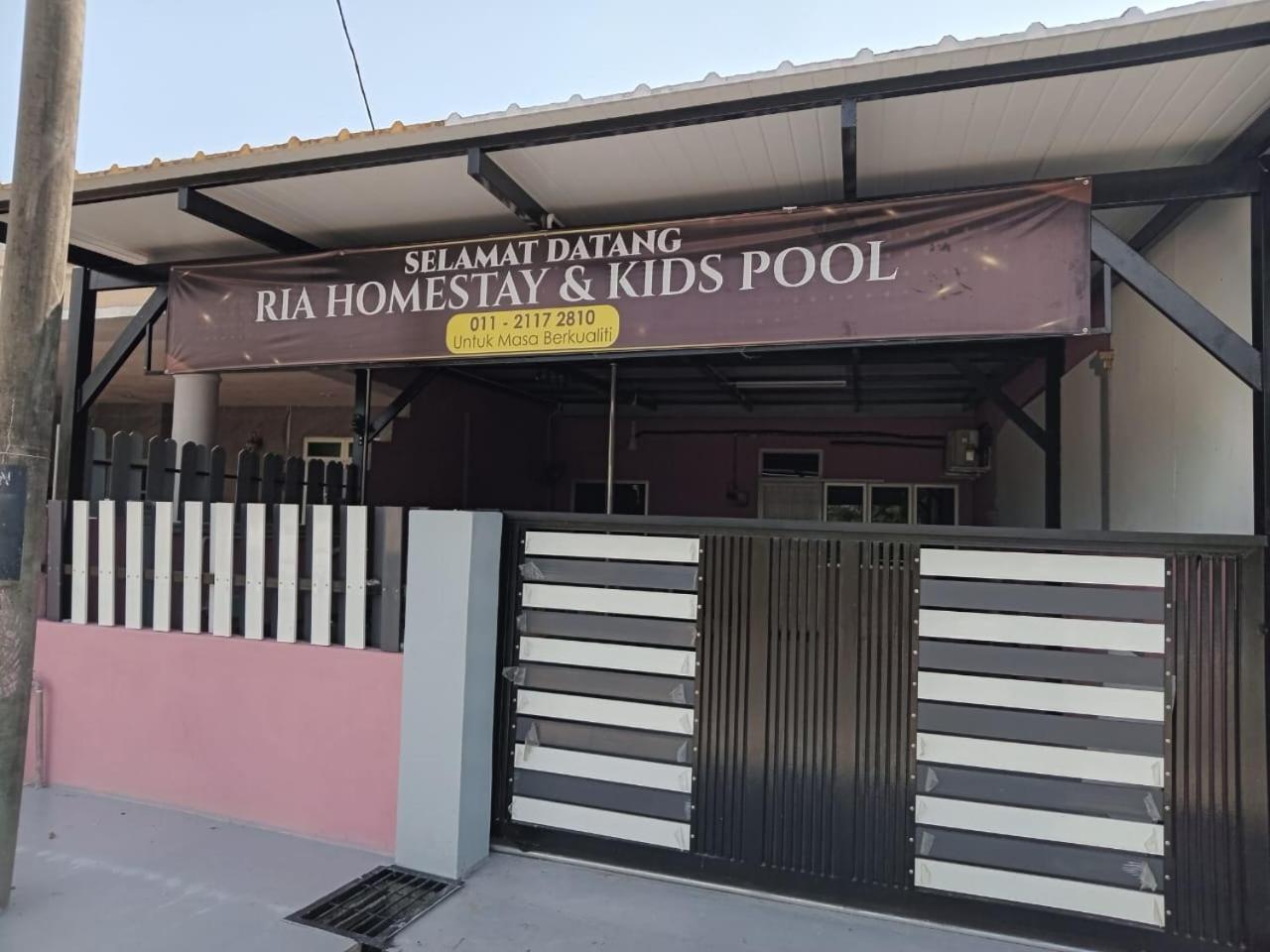 Ria Homestay & kolam photo 4