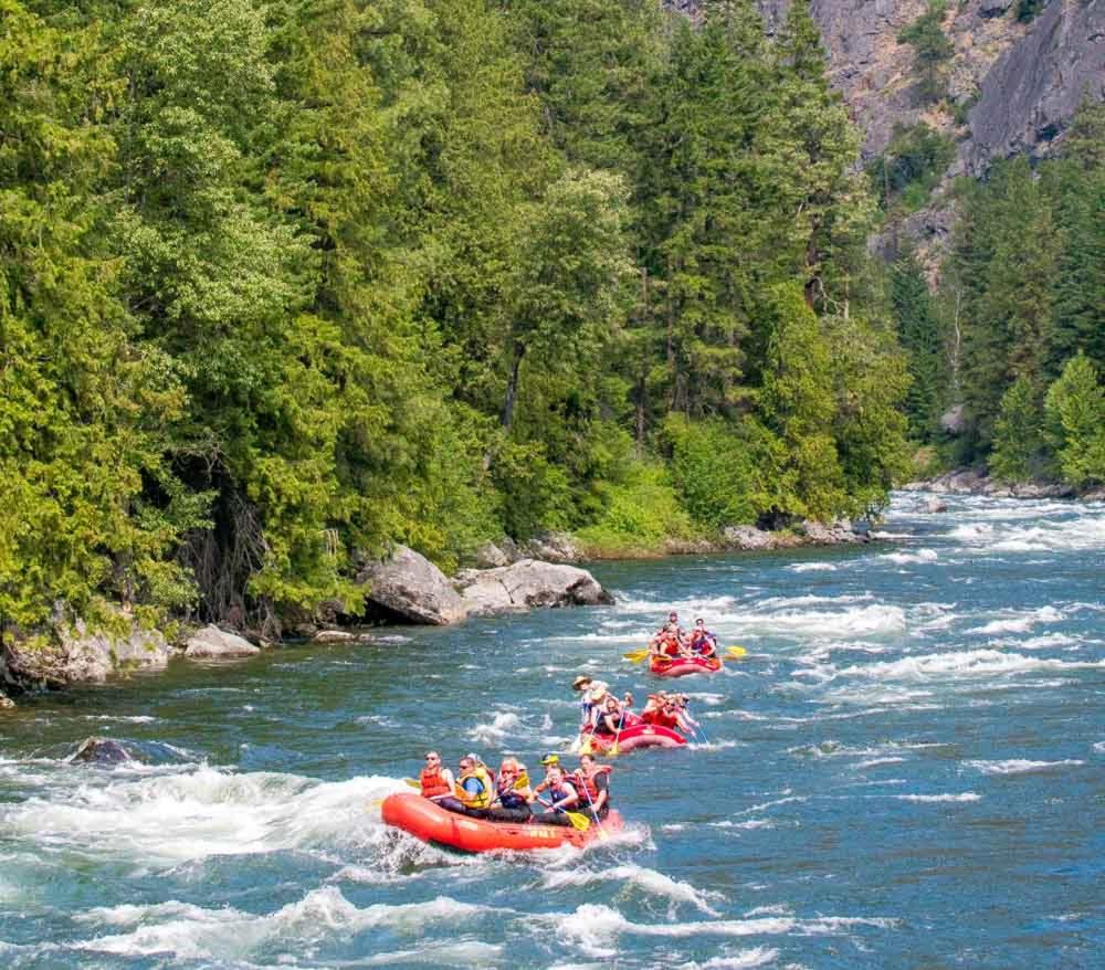 Riverfront Chalet Near Skiing, Lakes, Mtns & Leavenworth view 5