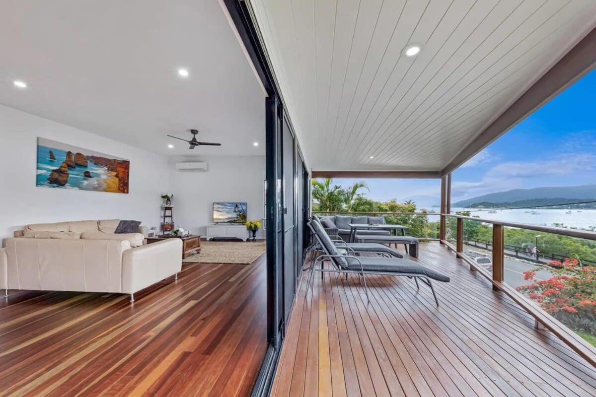 Day Dreaming - Mazlin House