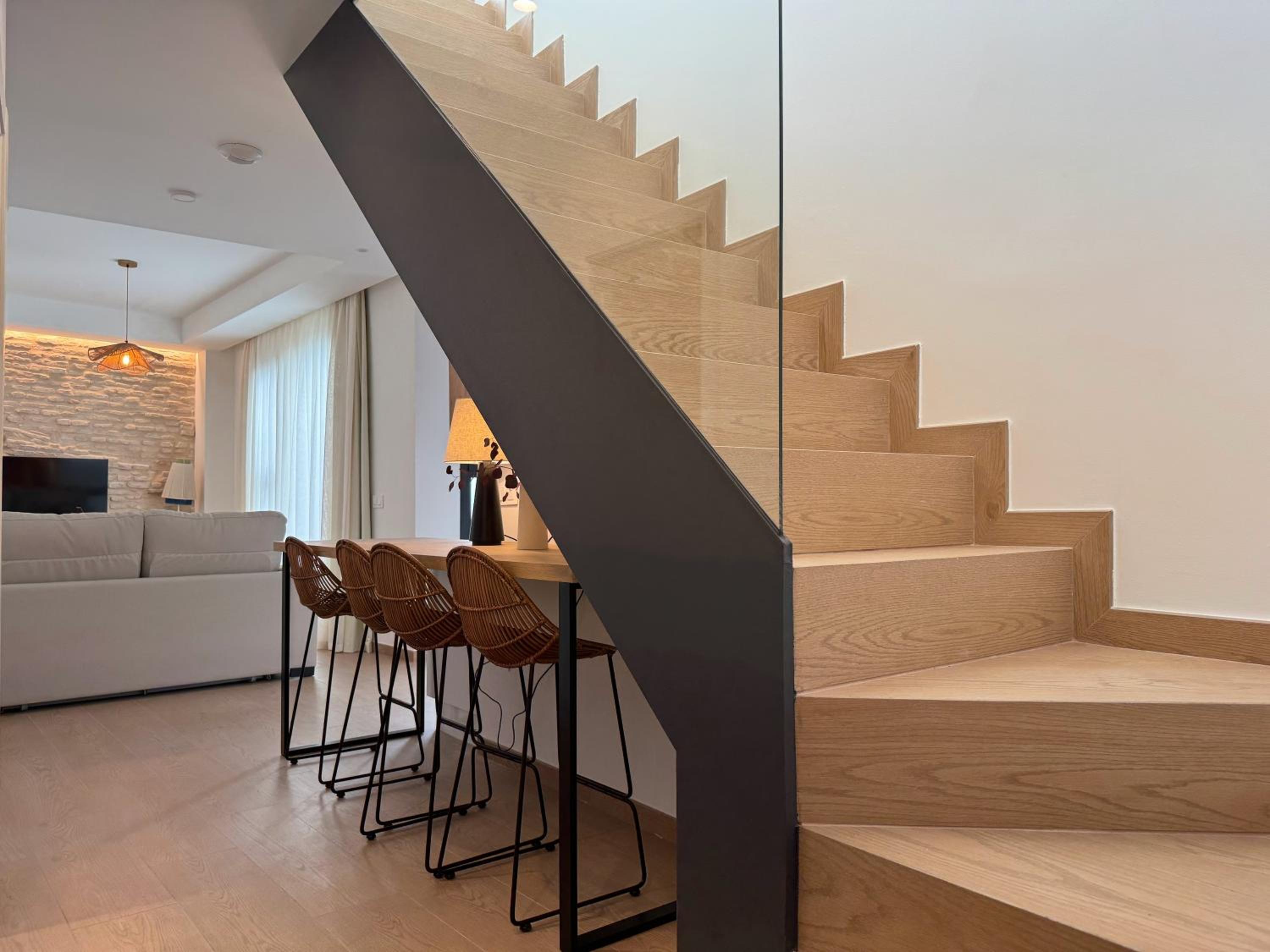Redes Royale Apartments by Misterhost