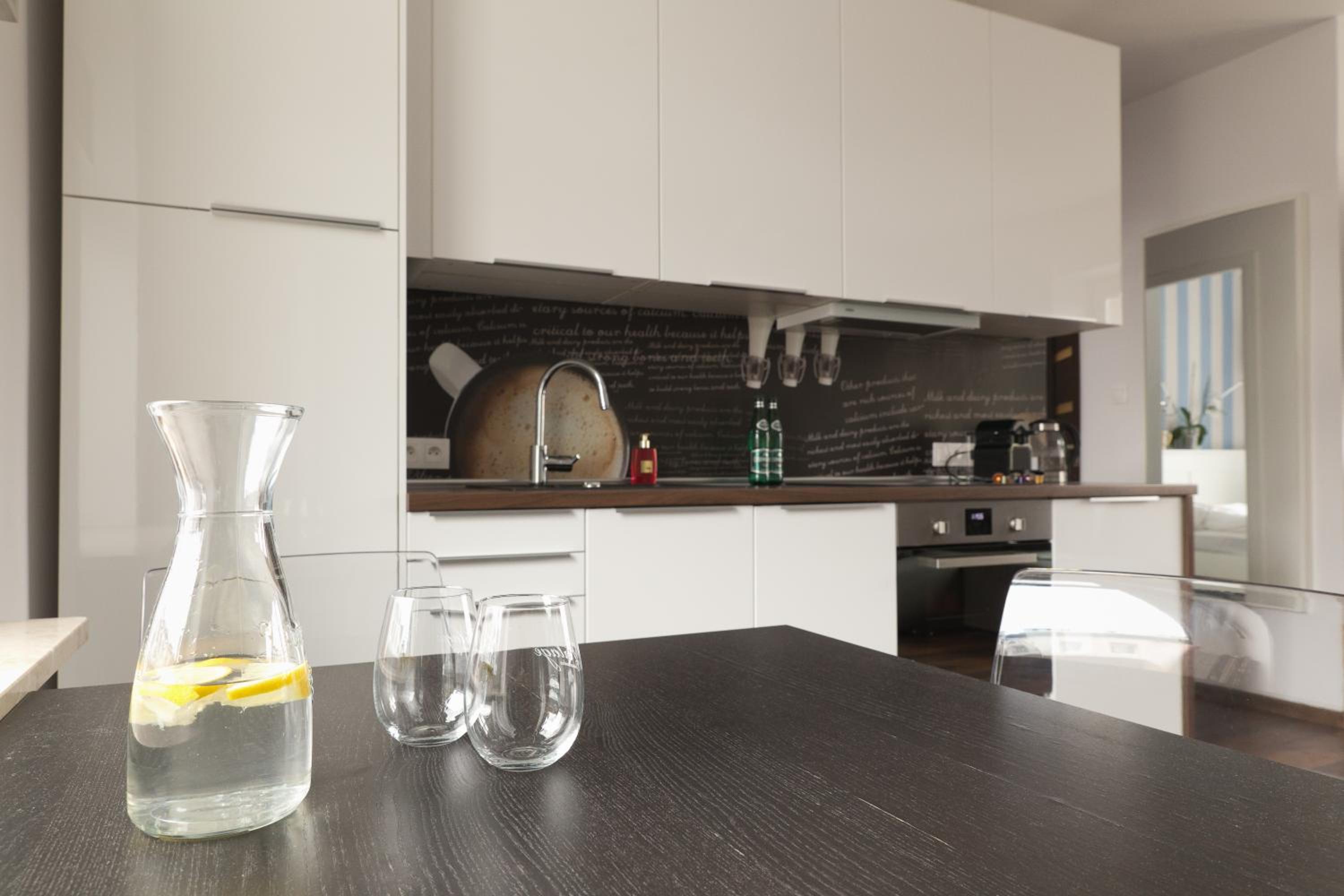 Apartament Chmielna by Your Freedom