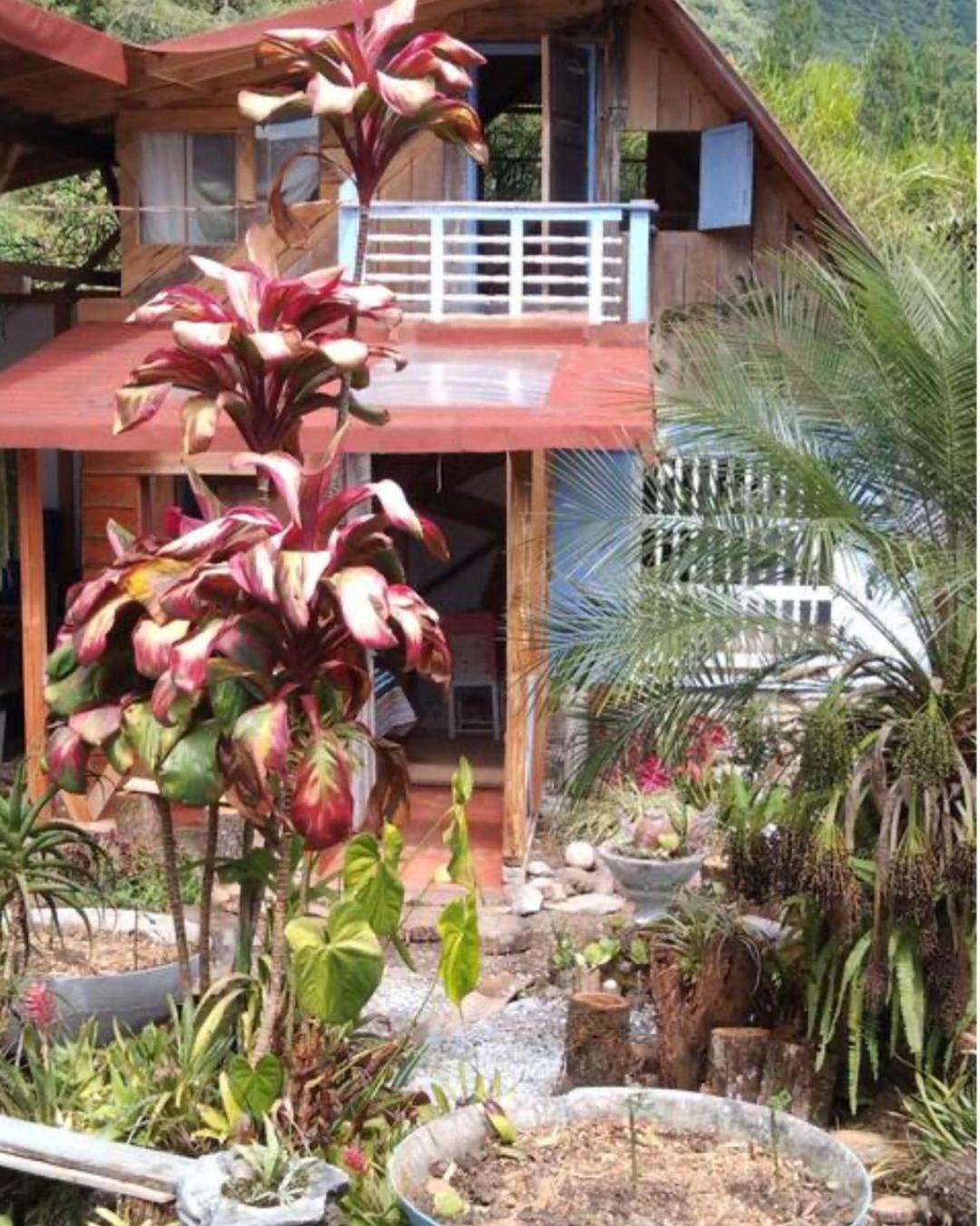 Casa sol y montaña