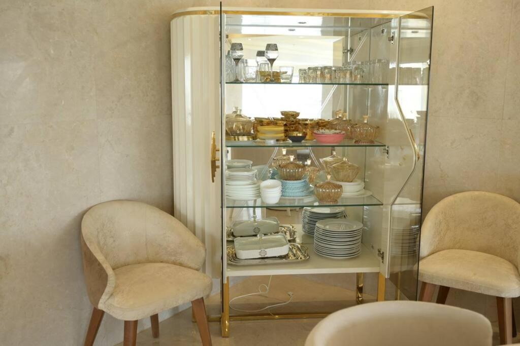 EG-CN-20 Three bedroom nile view