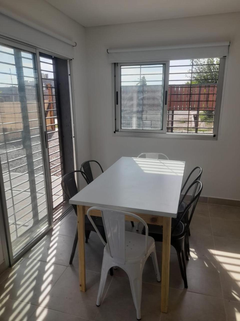 Alquiler Vivienda Completa en Barrio Residencial