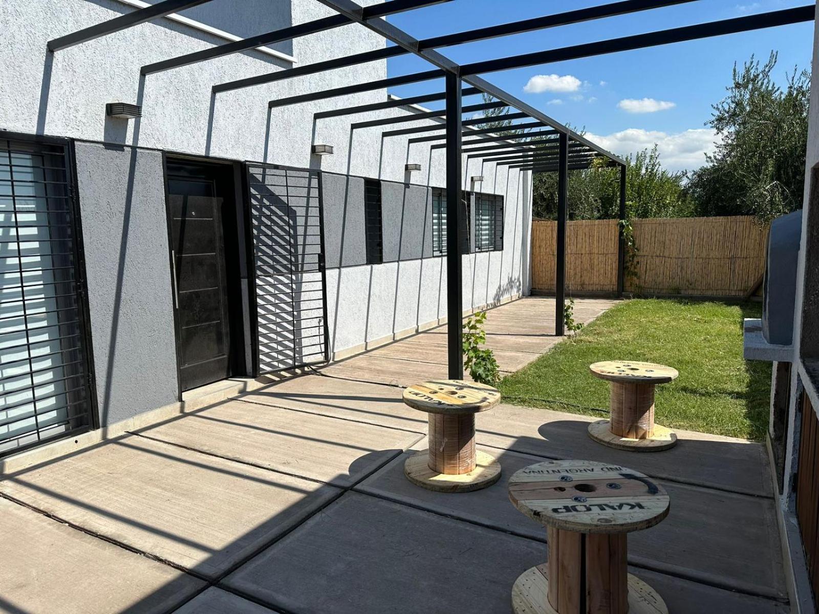 Alquiler Vivienda Completa en Barrio Residencial