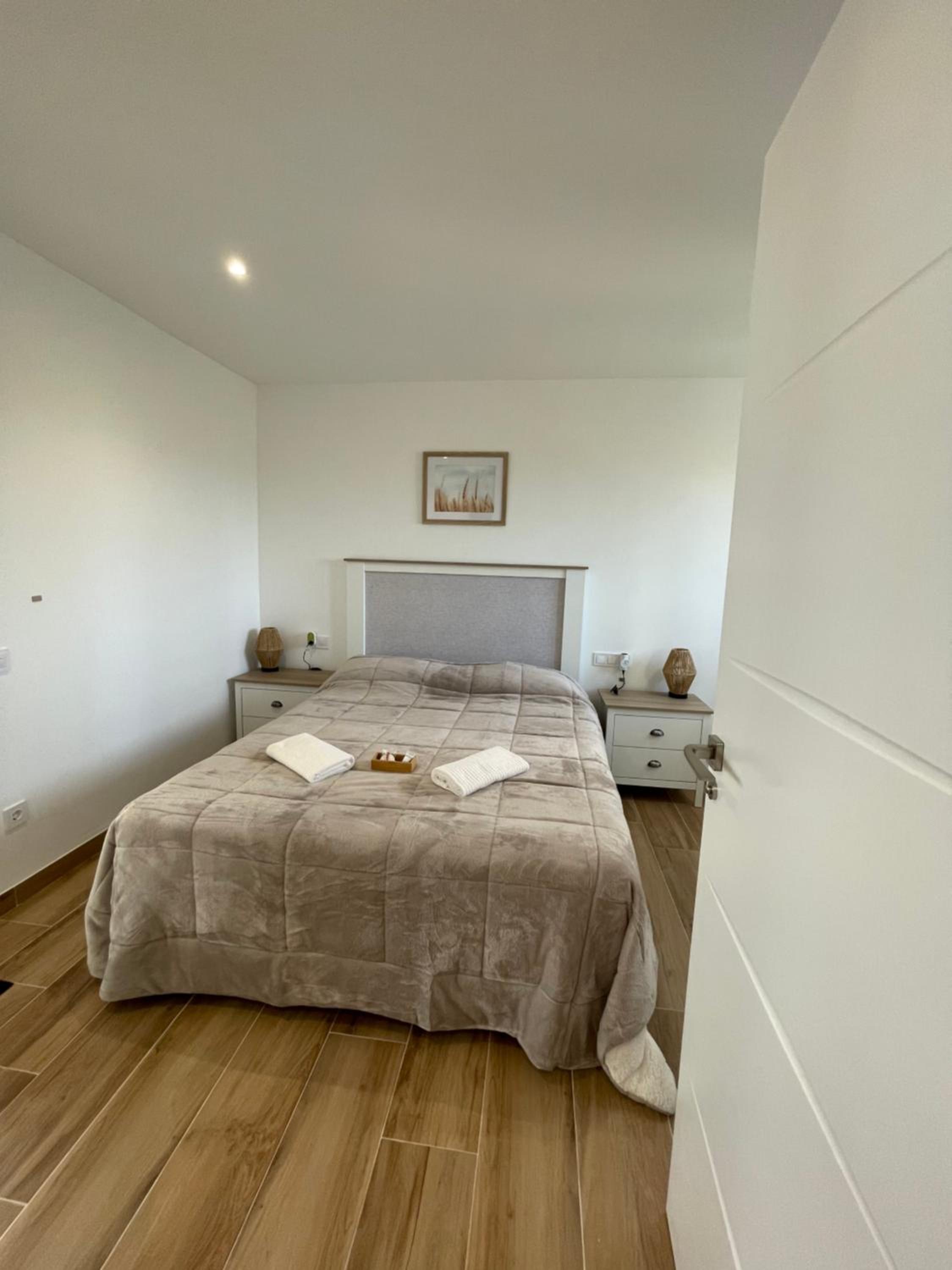 This spectacular 3-bedroom apart
