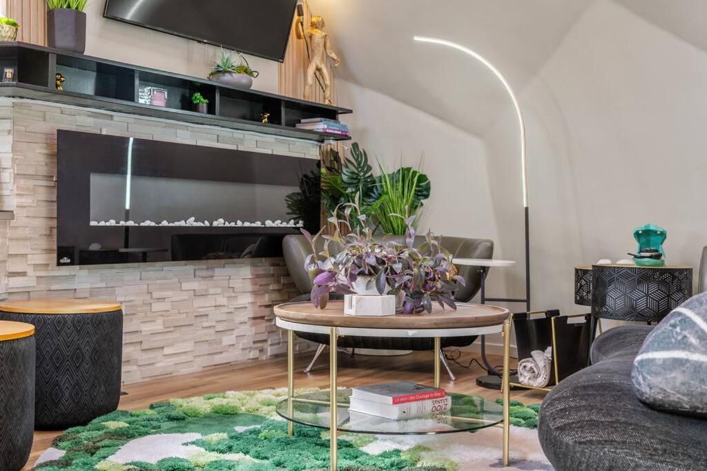 Dome House YYC, Iconic, Luxury, Backyard Oasis