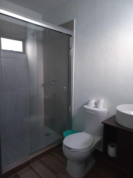 Oceanview Spacious 4 bedroom view 3