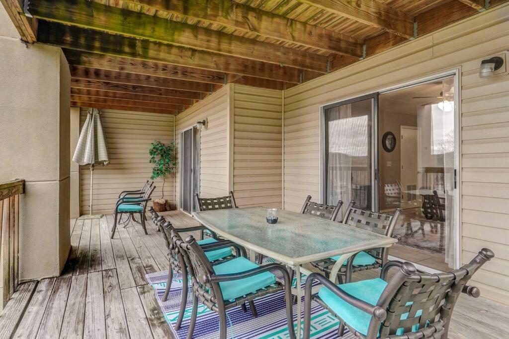 Ozark Mtn View Condo Resort-In/outdoor Family Fun view 4