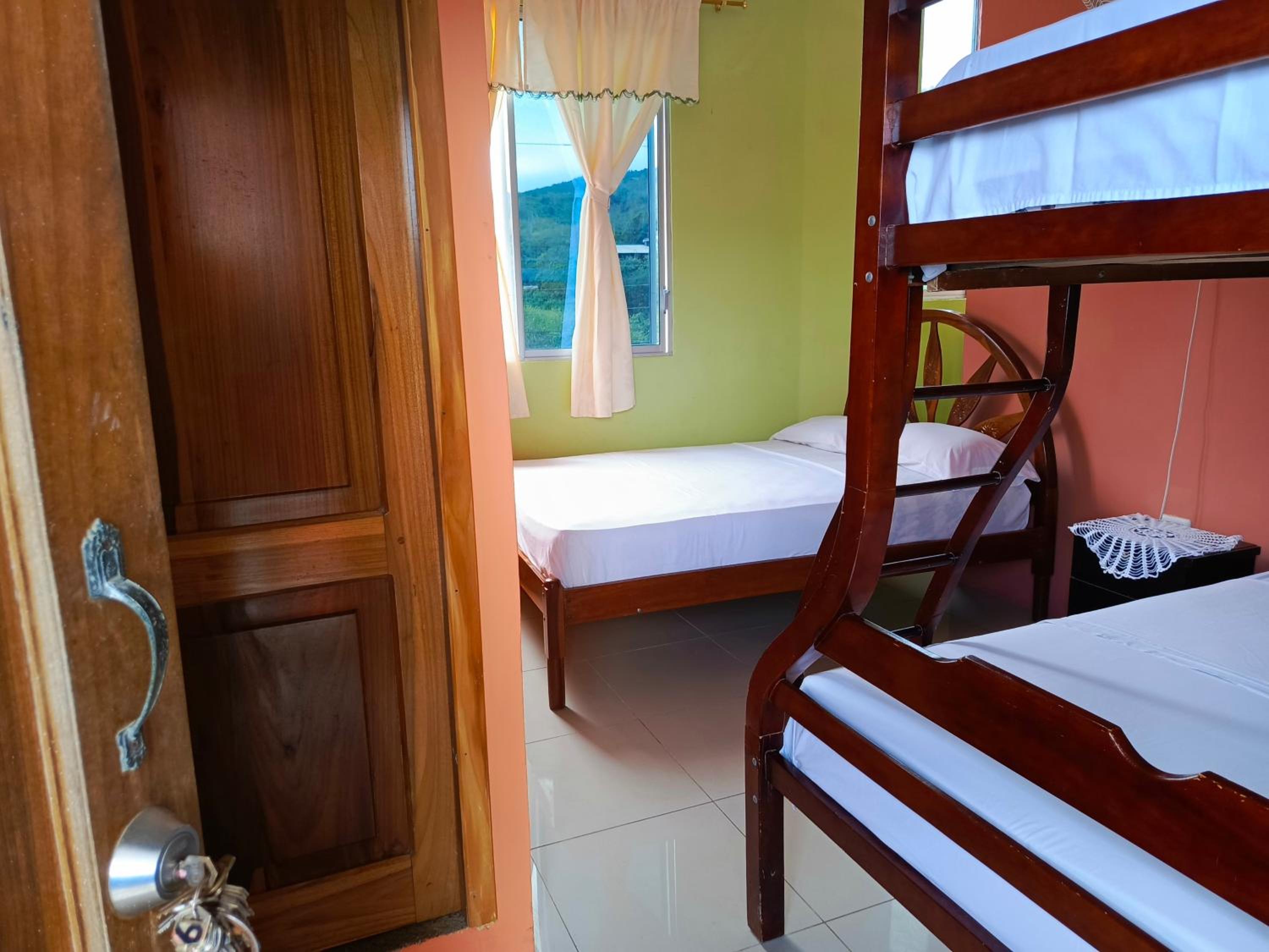 Hostal Alcazaba
