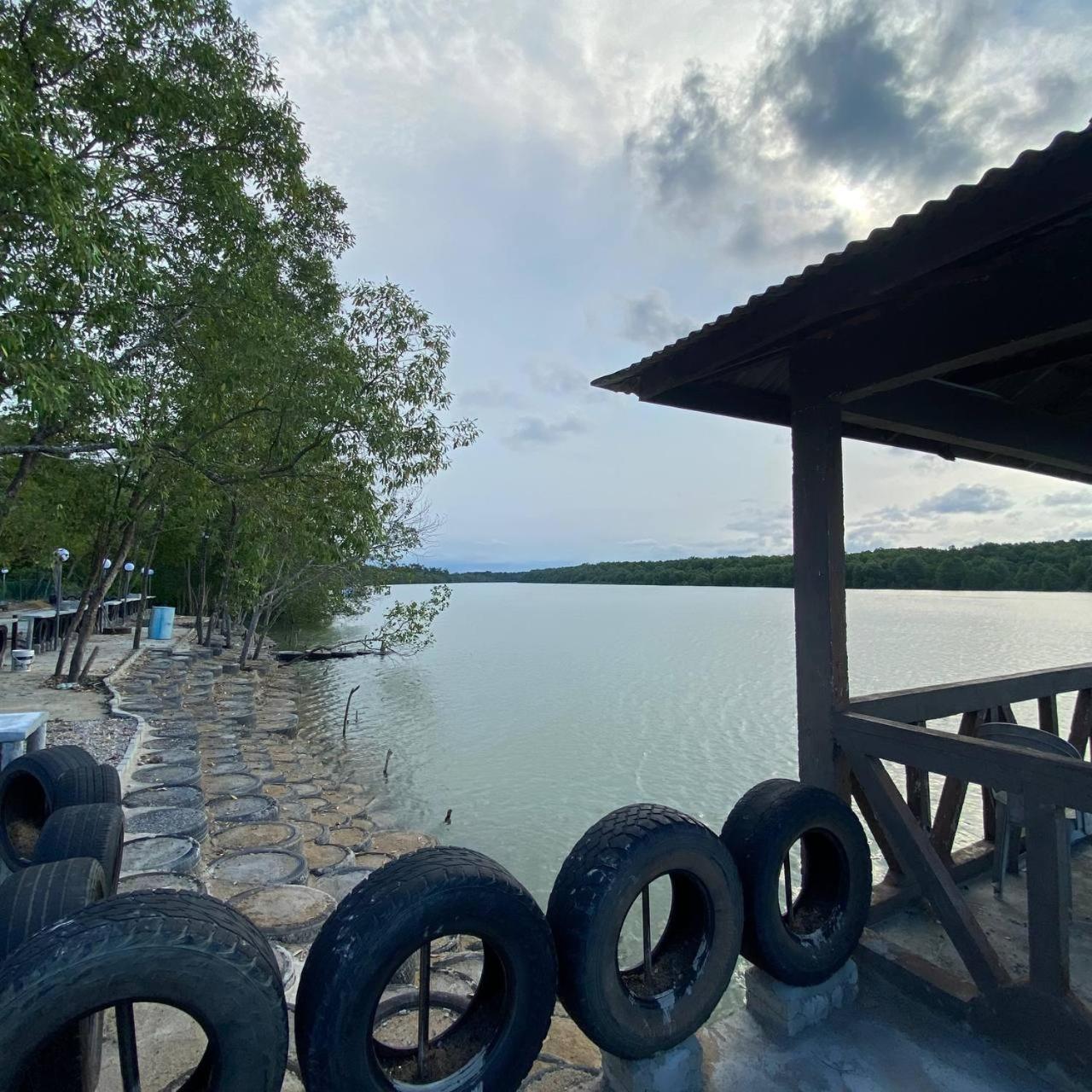 Beautiful River Homestay Kuala Pontian Rompin photo 7