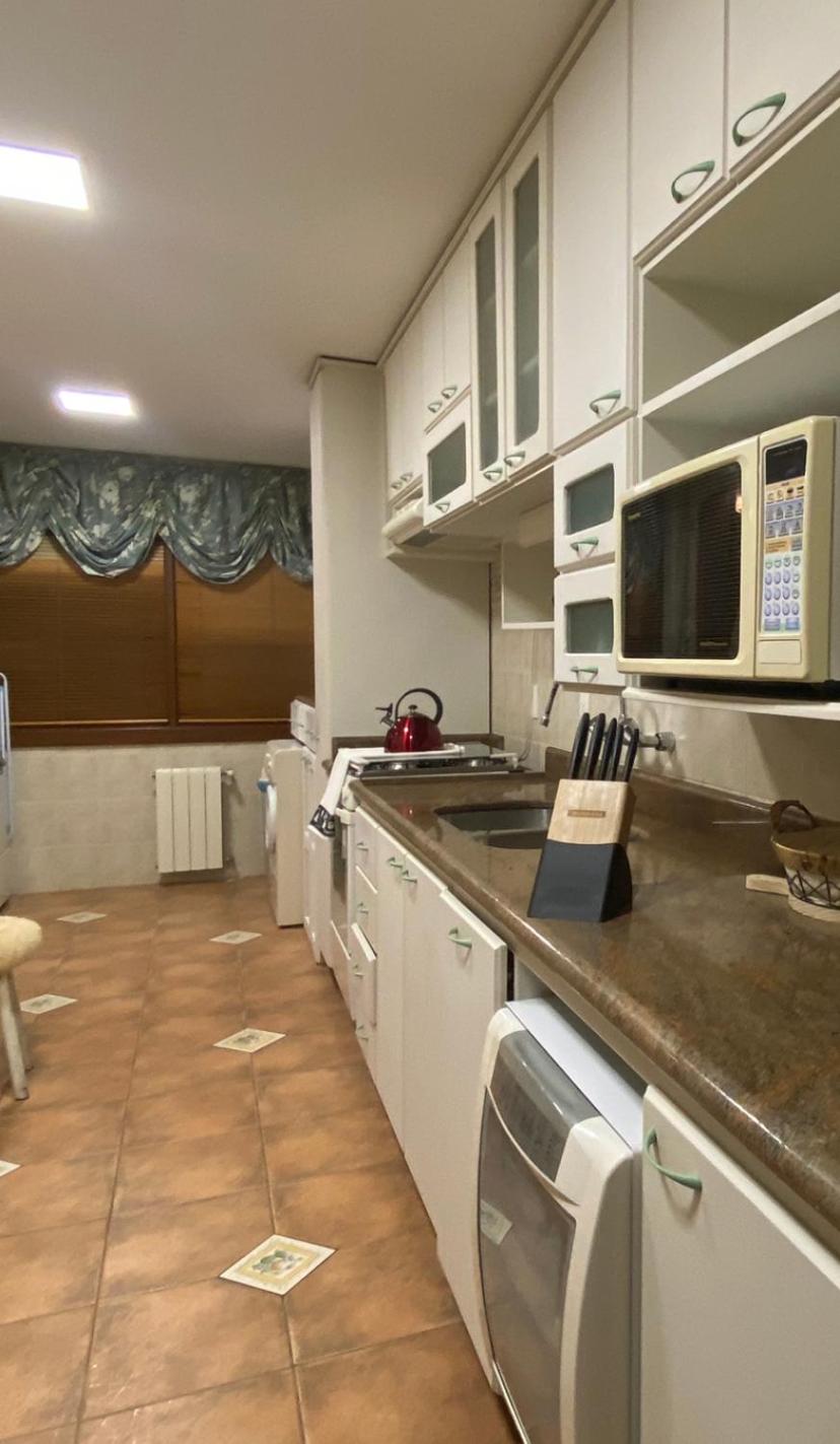 LUXUOSO APT ALMERIS PECCIN no Centro de GRAMADO