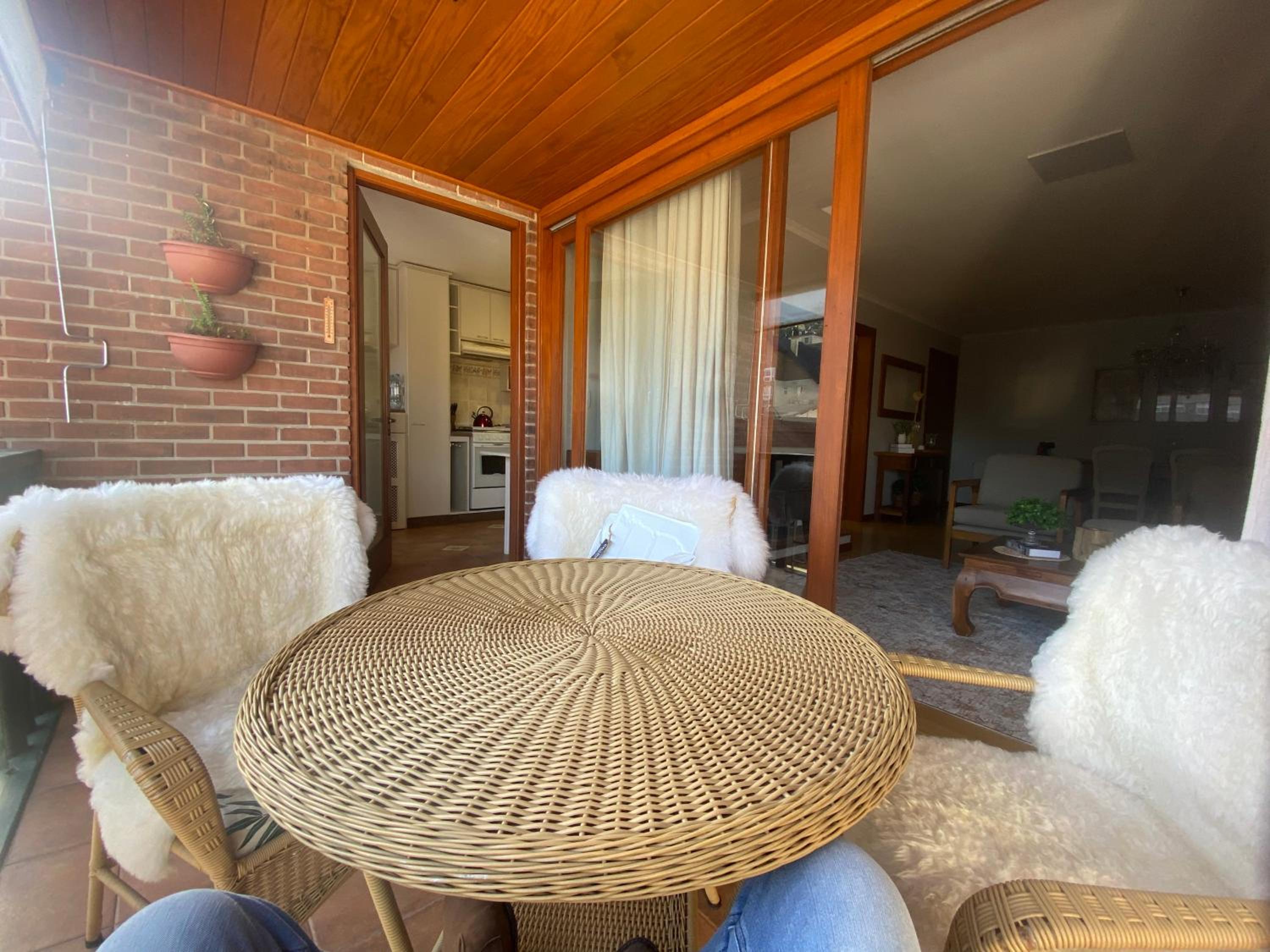 LUXUOSO APT ALMERIS PECCIN no Centro de GRAMADO