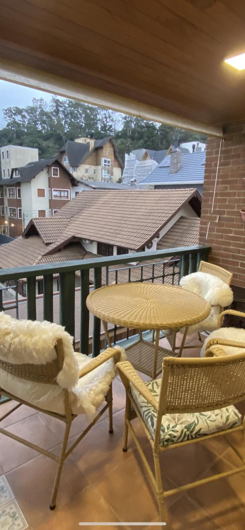 LUXUOSO APT ALMERIS PECCIN no Centro de GRAMADO