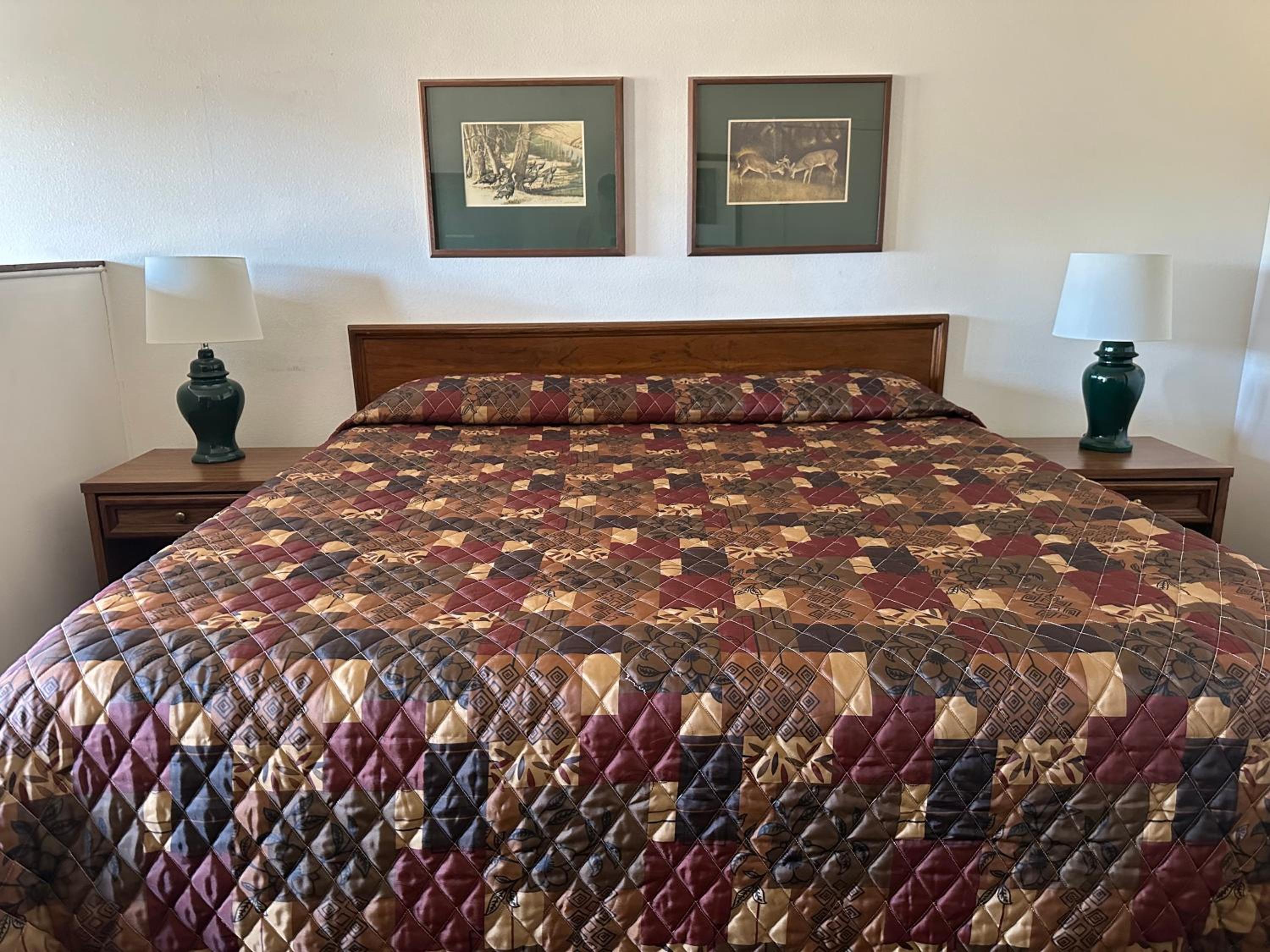 Windcrest Inn and Suites