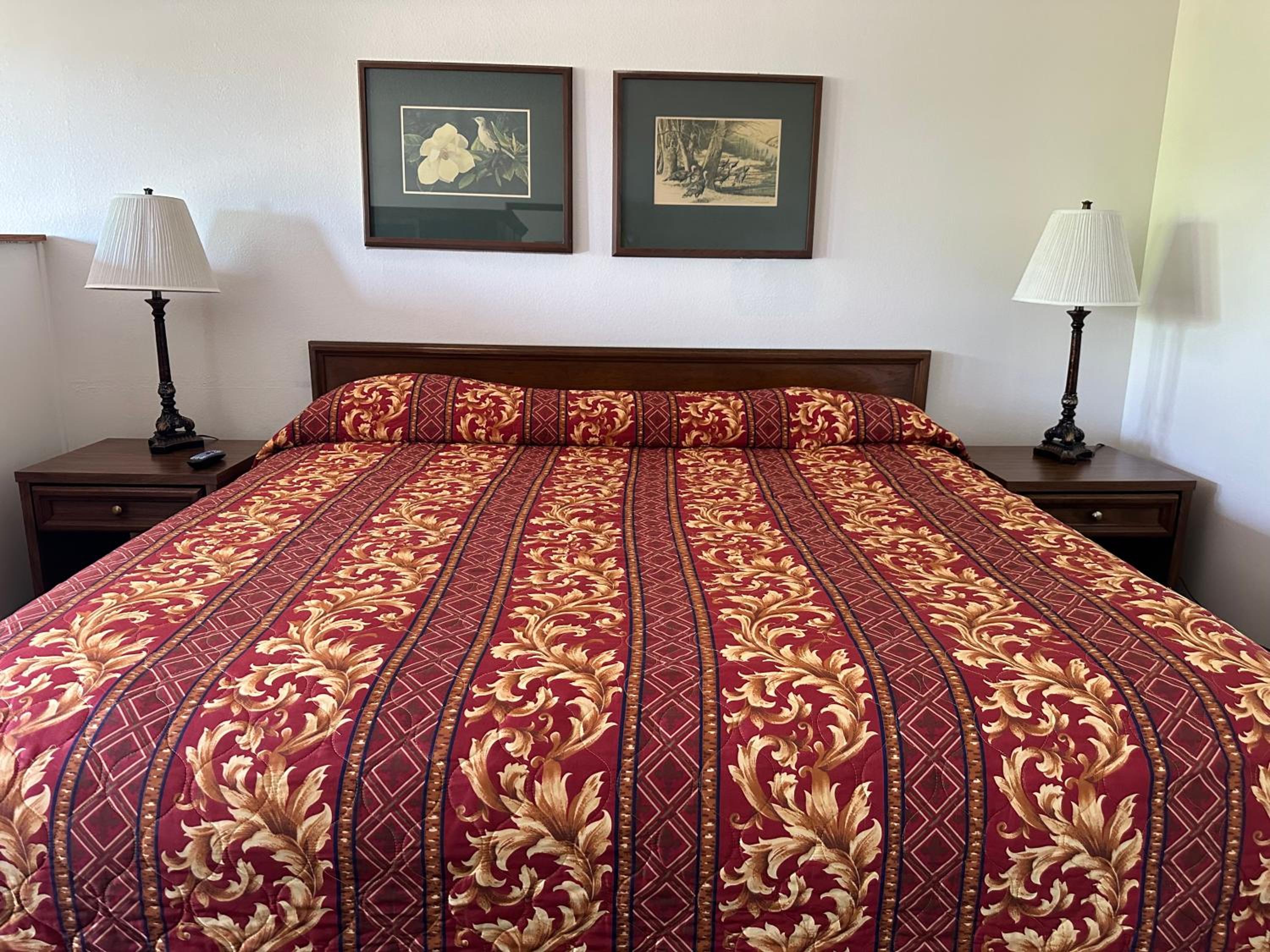 Windcrest Inn and Suites