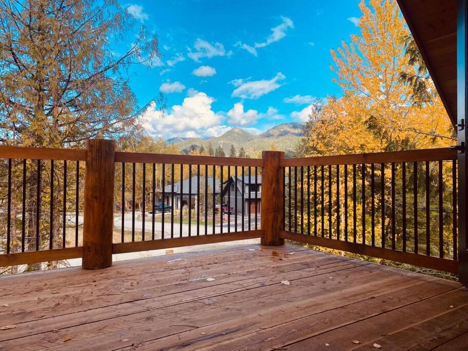 Ski-In Chalet: Private Hot tub, Bonus Bunk House