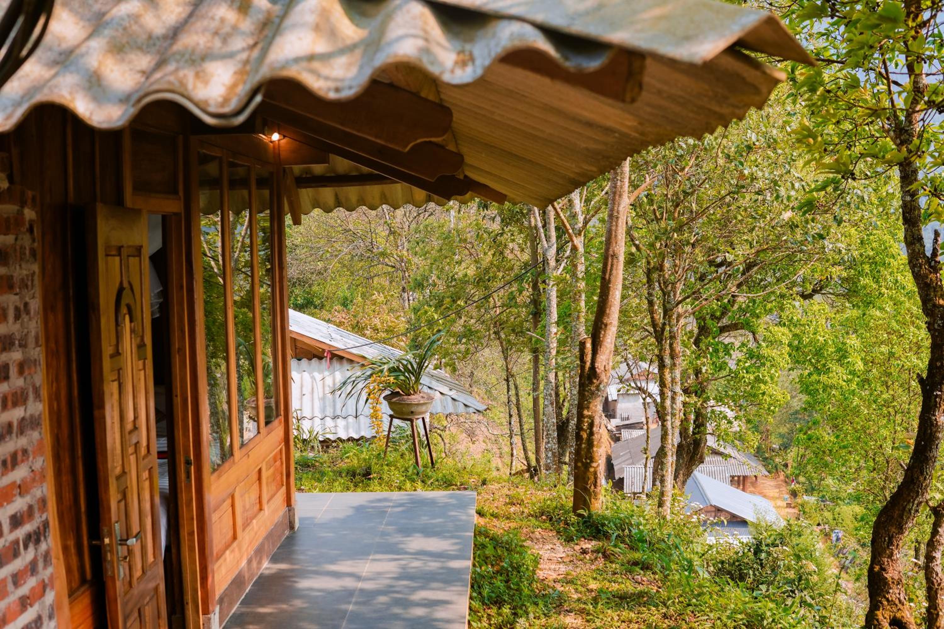 Hoa Lan Bungalow & Restaurant view 5