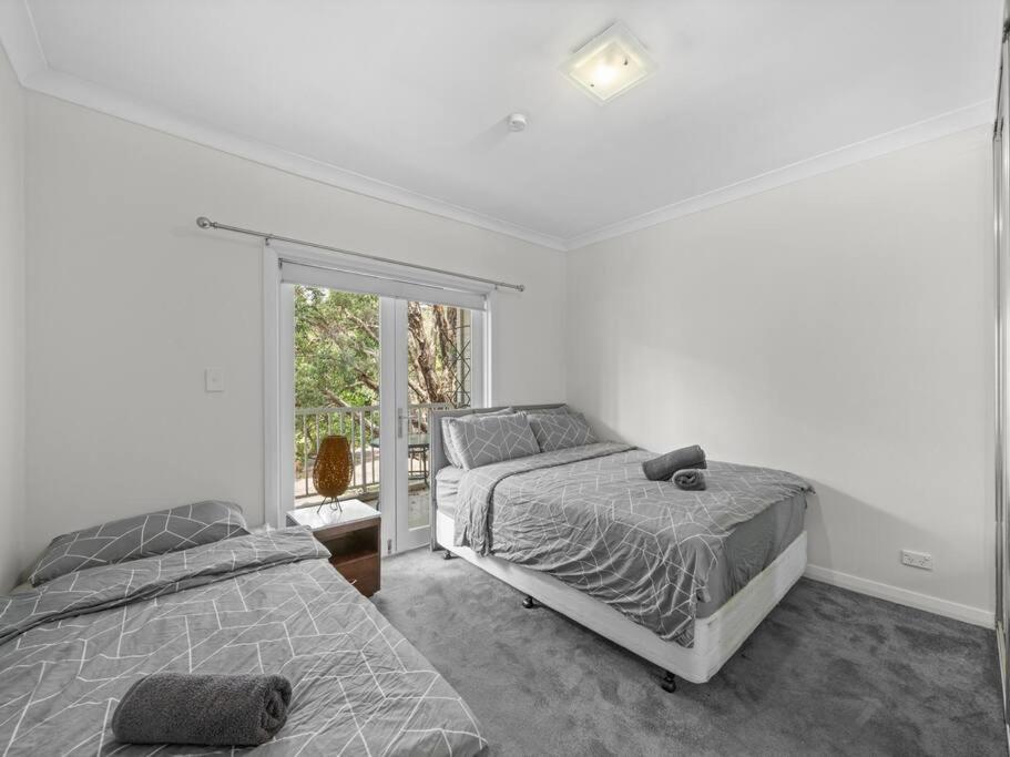 Classic Metro 3 Level Terrace
