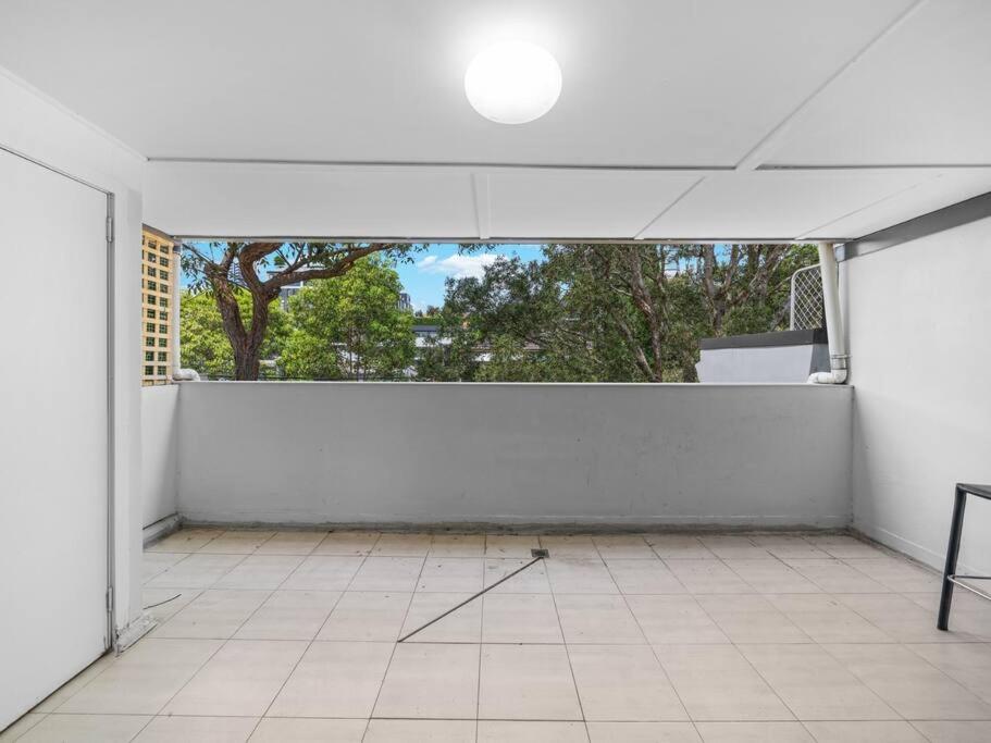 Classic Metro 3 Level Terrace