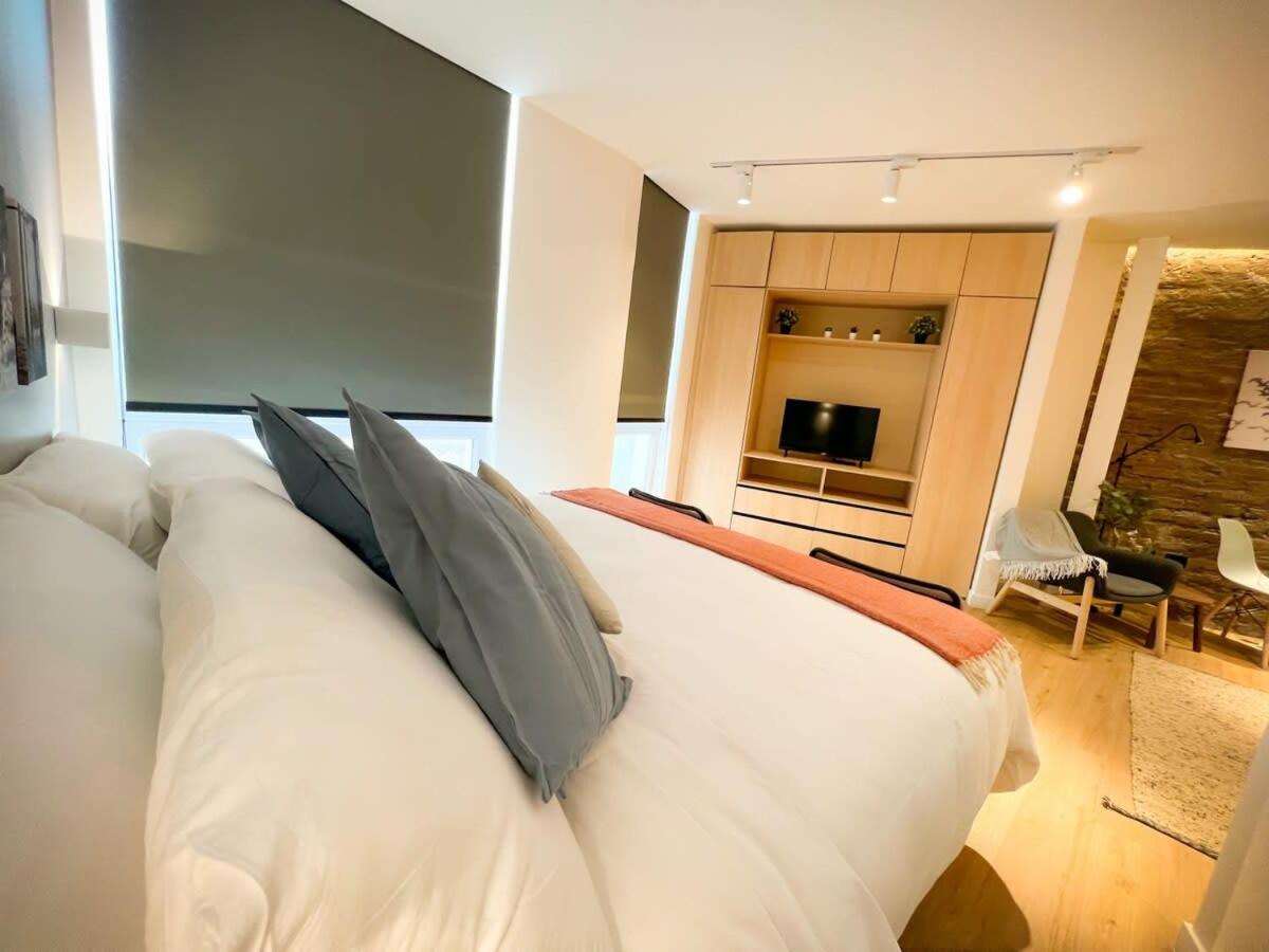 HOM l Wifi AirAcond Patrimonio Centro Lastarria