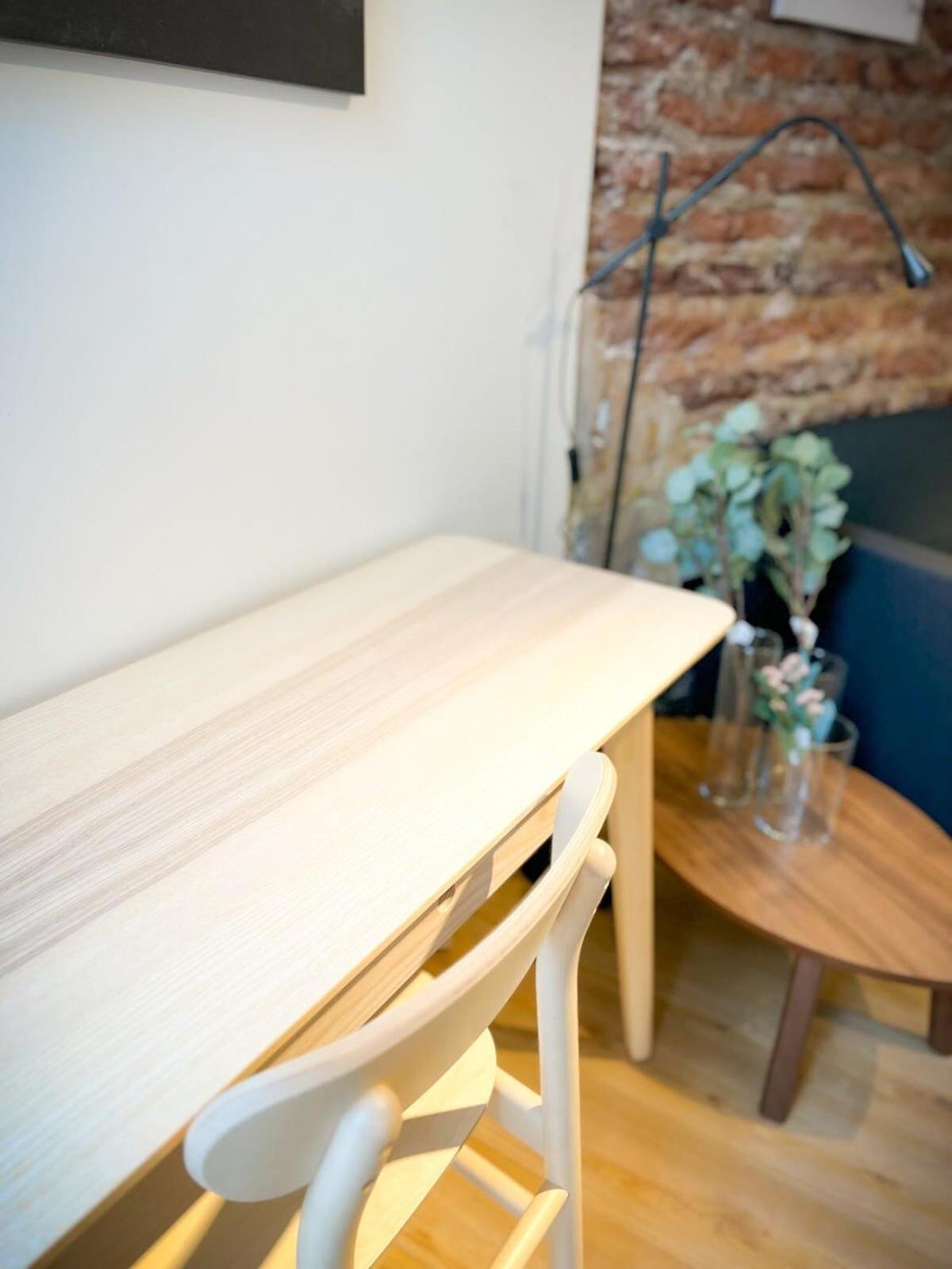 HOM I Vida Urbana AireA Wifi Gastronomia Lastarria
