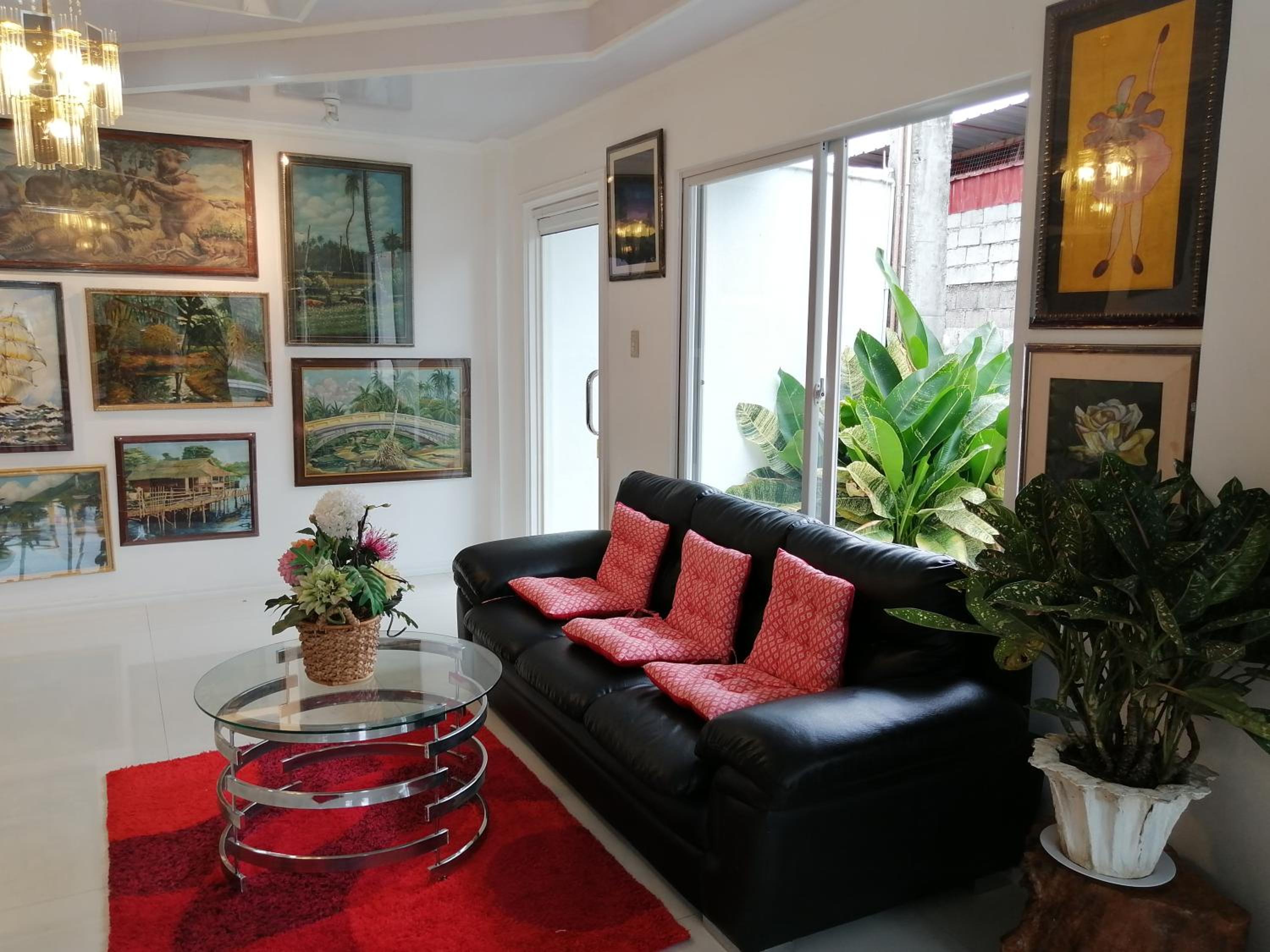 Sillero Painting Gallery and Hostel view 3