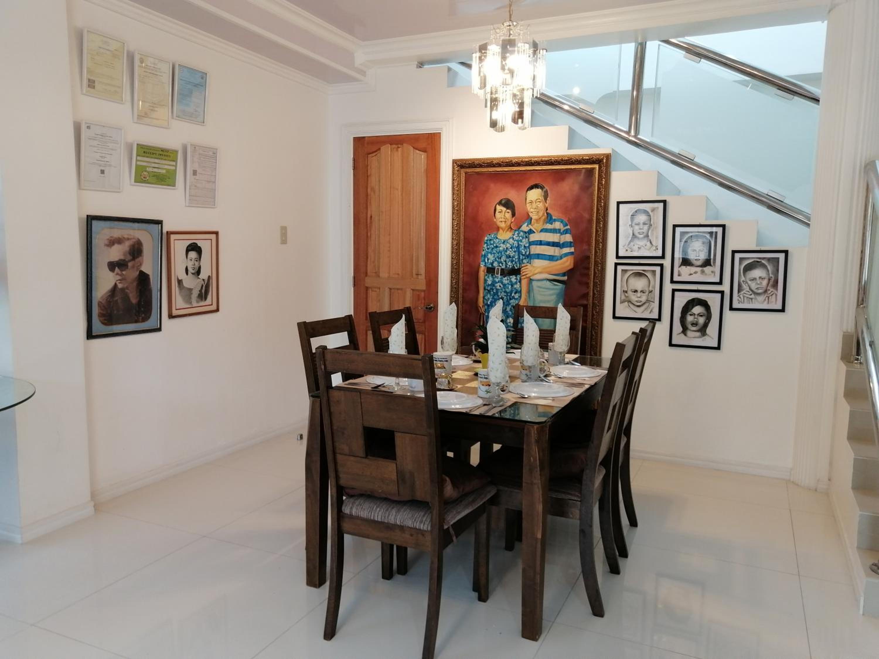 Sillero Painting Gallery and Hostel view 5