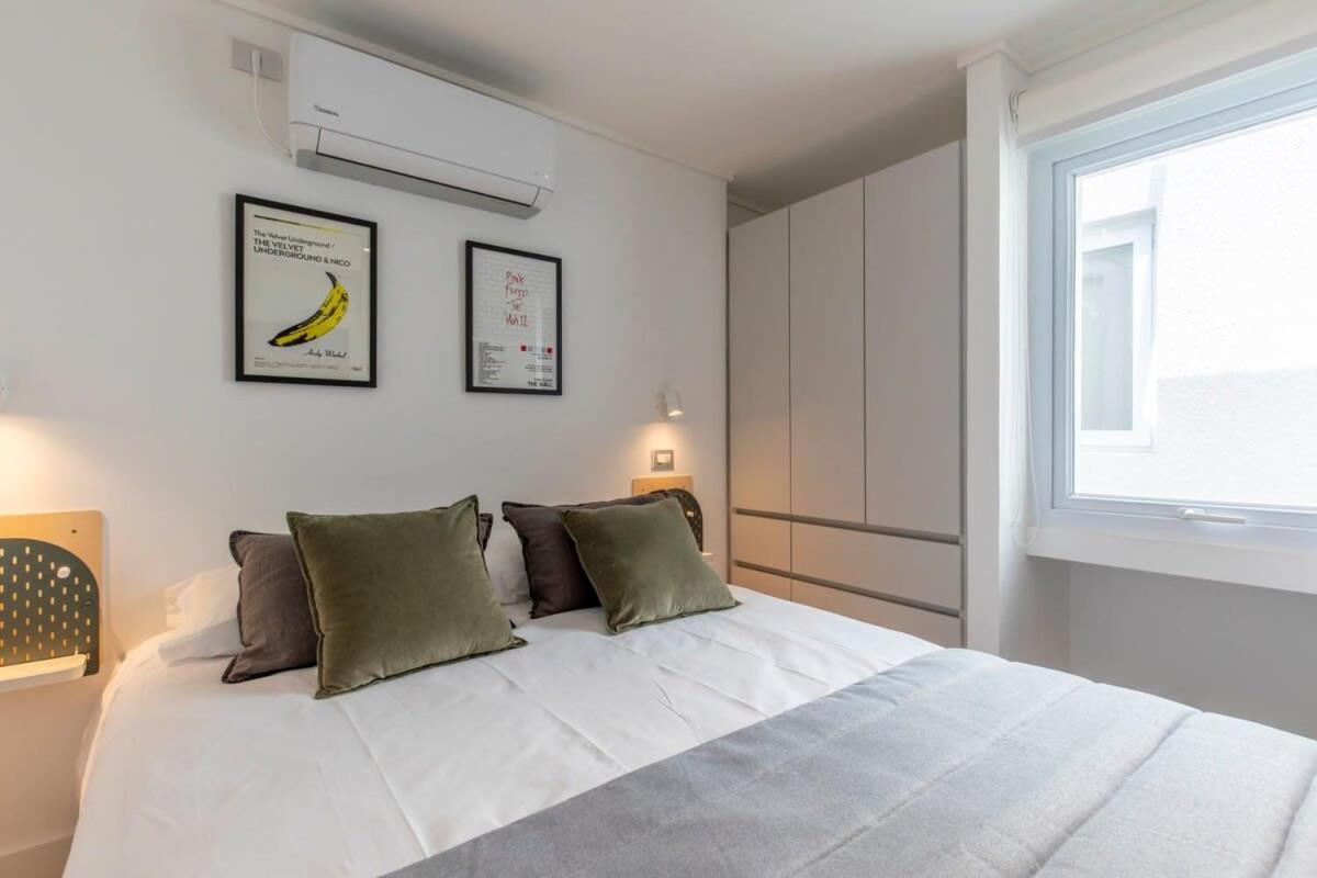 HOM I Comodo y Moderno Depto 2D1B en Santiago