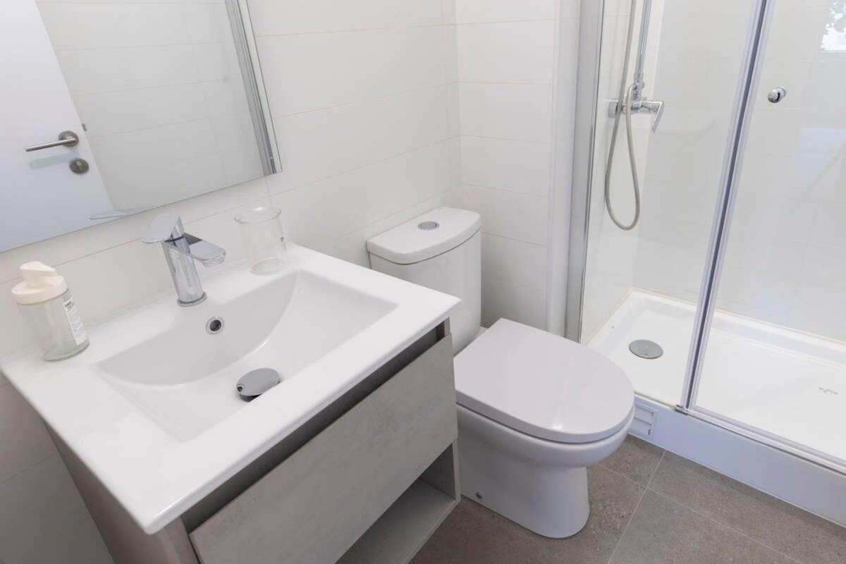 HOM I Comodo y Moderno Depto 2D1B en Santiago