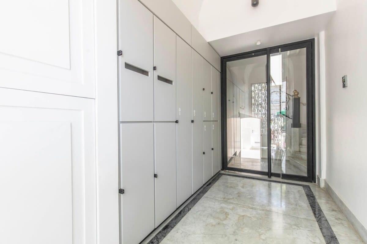 HOM I Comodo y Moderno Depto 2D1B en Santiago