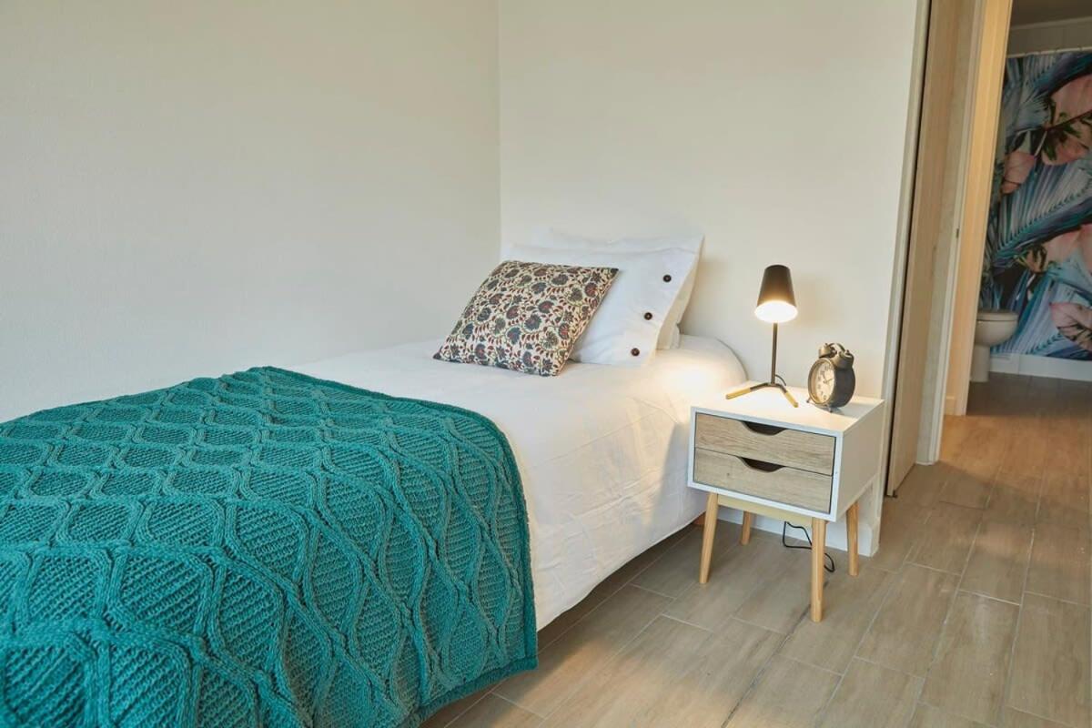 HOM I Amplio y Comodo Depto 2D2B En Santiago Centro