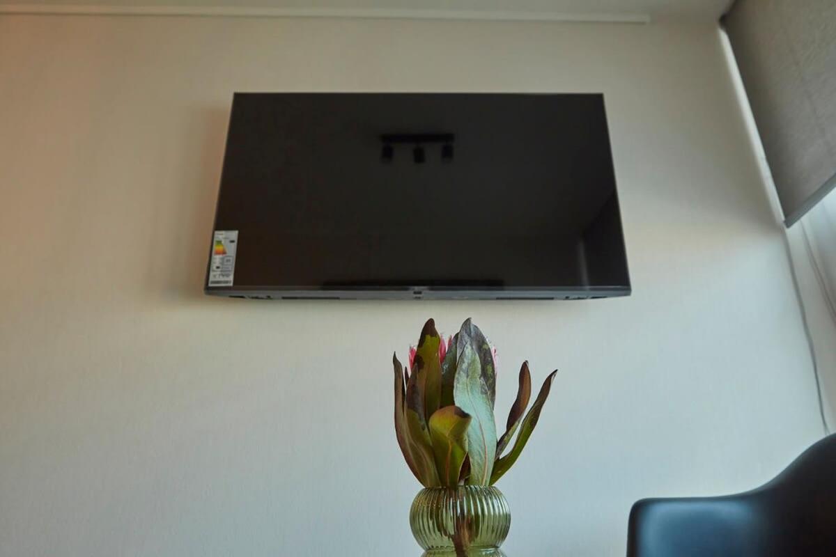 HOM I Amplio y Comodo Depto 2D2B En Santiago Centro
