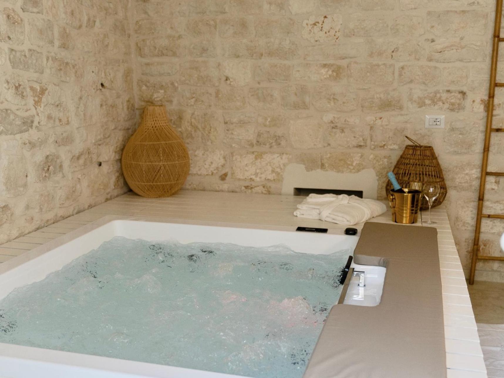Aurluna Luxury Suites