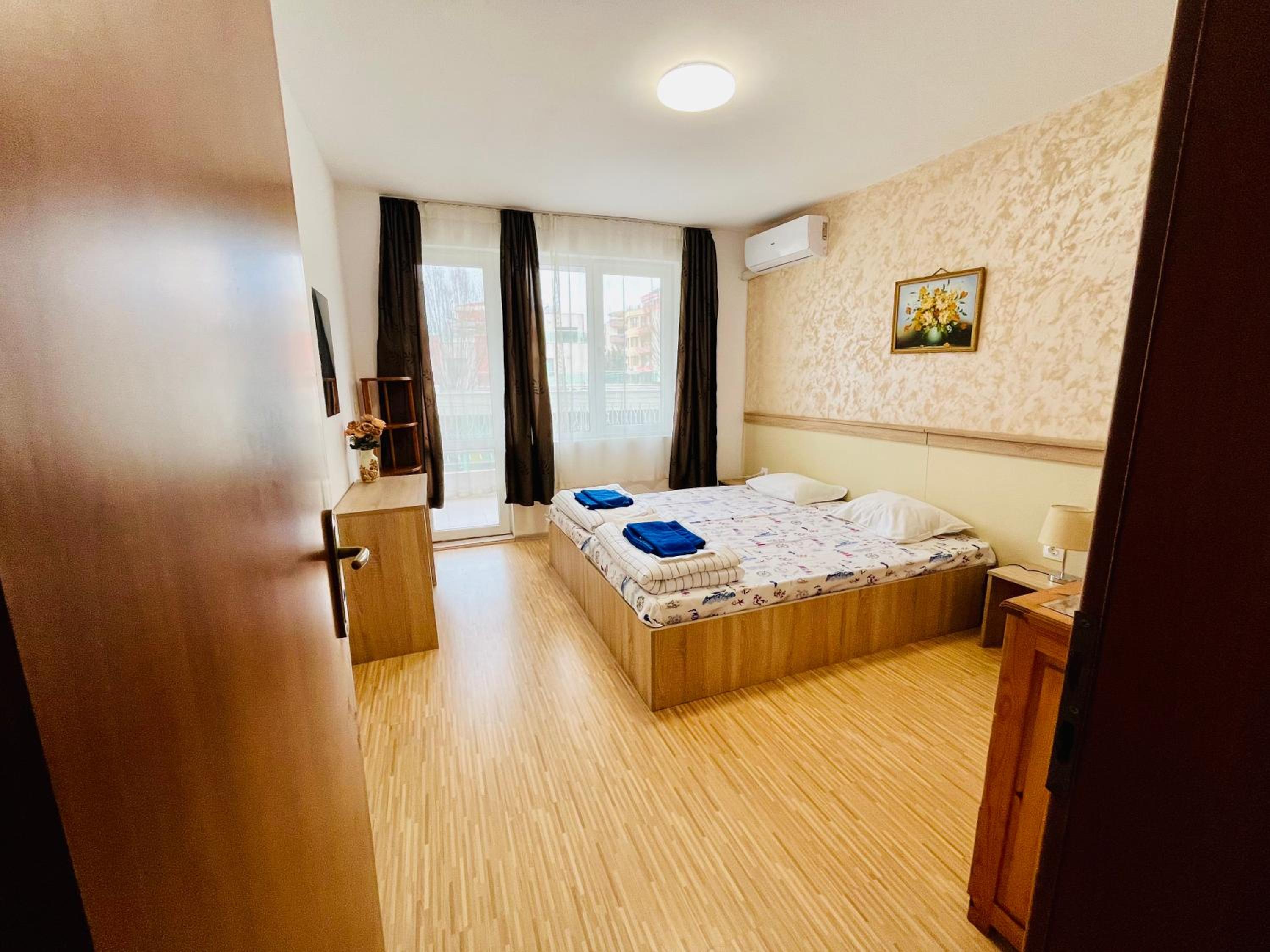 Family Apartments Pomorie 6
