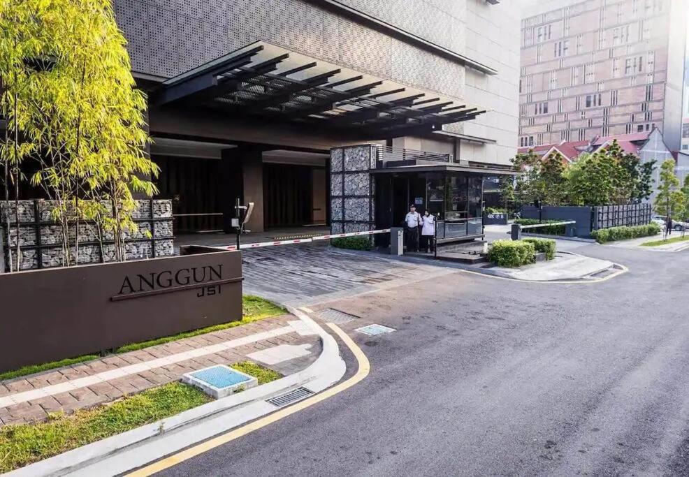 AnggunResidence16/Couple/Family